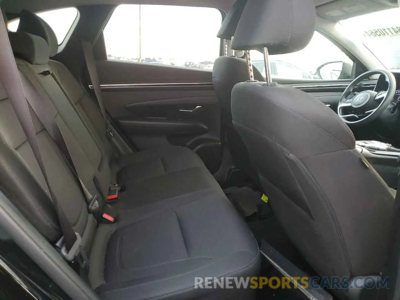 11 Photograph of a damaged car KM8JBCA17NU014268 HYUNDAI TUCSON 2022