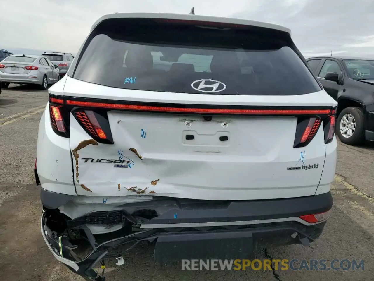 6 Photograph of a damaged car KM8JBCA18NU010925 HYUNDAI TUCSON 2022