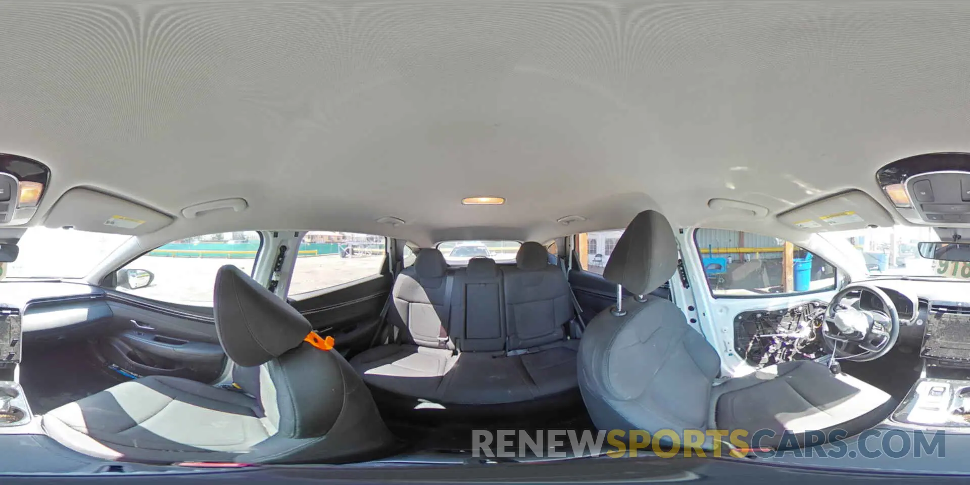 14 Photograph of a damaged car KM8JBCA19NU032500 HYUNDAI TUCSON 2022