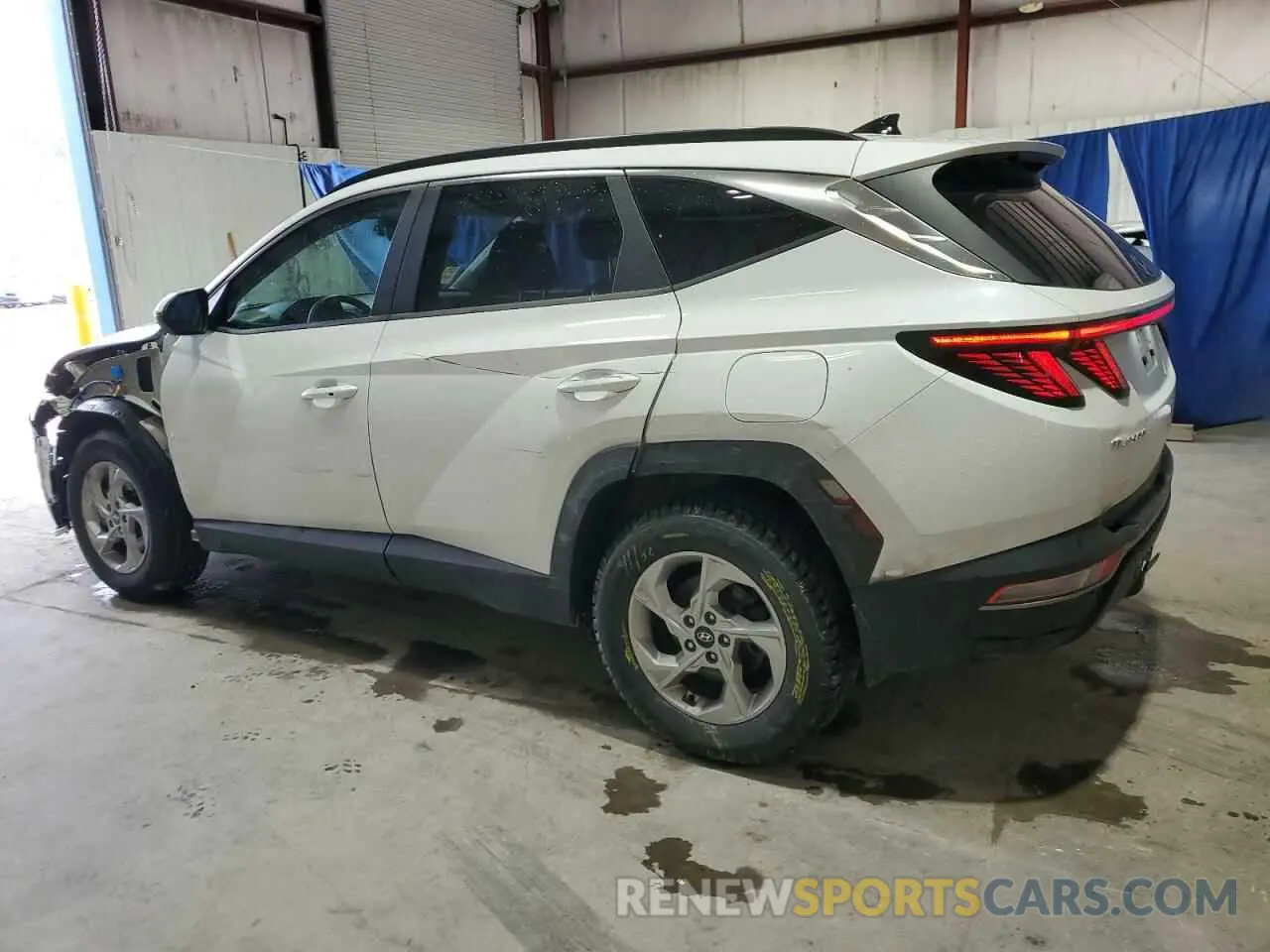 2 Photograph of a damaged car KM8JBCAE6NU066526 HYUNDAI TUCSON 2022