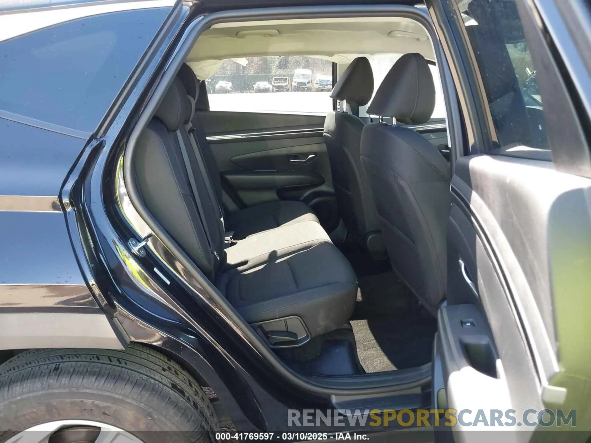 8 Photograph of a damaged car KM8JBCAE7NU065076 HYUNDAI TUCSON 2022