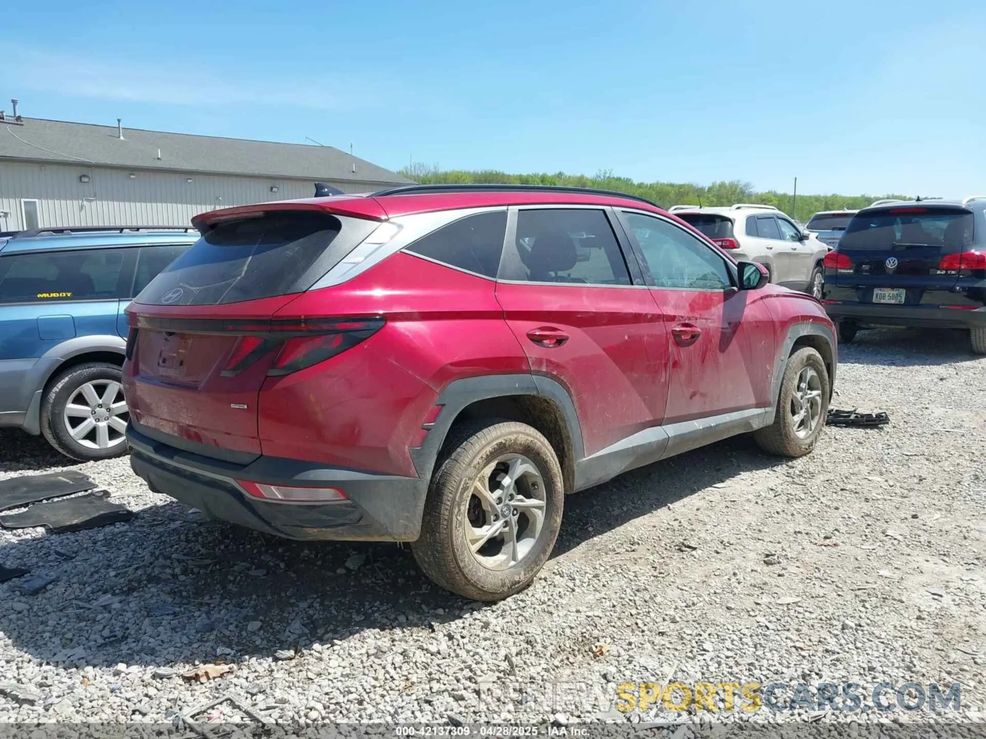 4 Photograph of a damaged car KM8JBCAE9NU041894 HYUNDAI TUCSON 2022