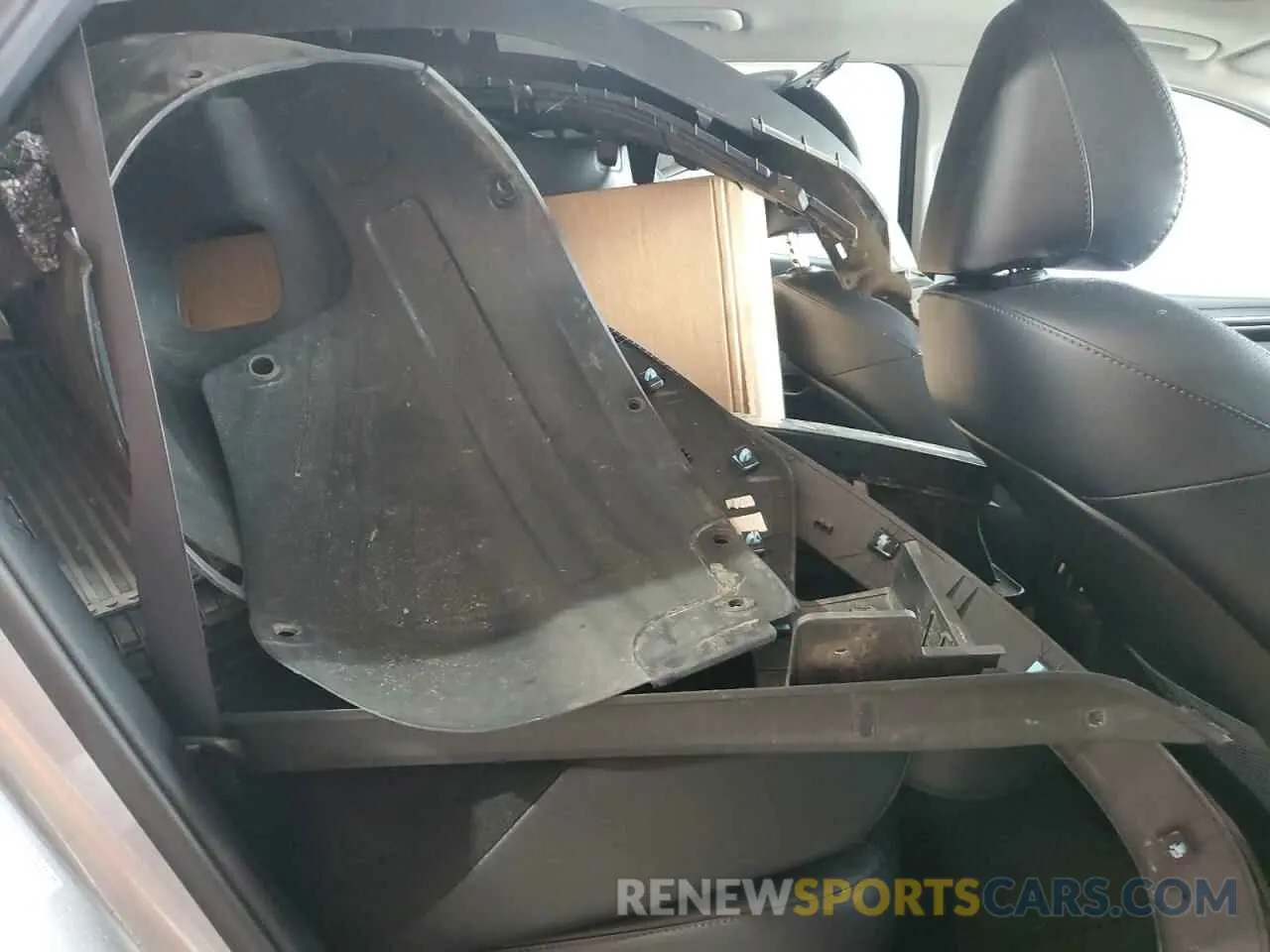 11 Photograph of a damaged car KM8JECA17NU047083 HYUNDAI TUCSON 2022