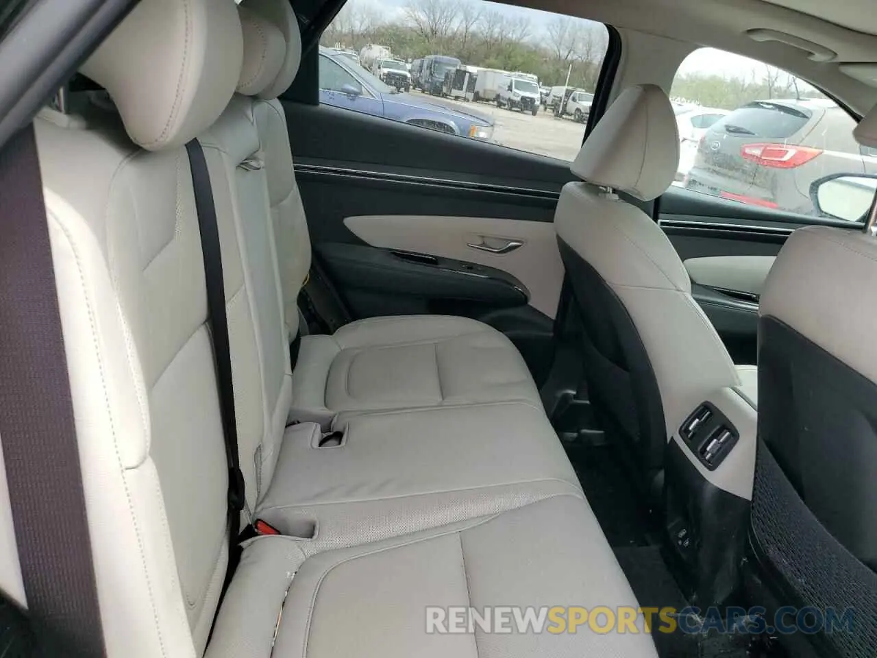 11 Photograph of a damaged car KM8JECA19NU065746 HYUNDAI TUCSON 2022