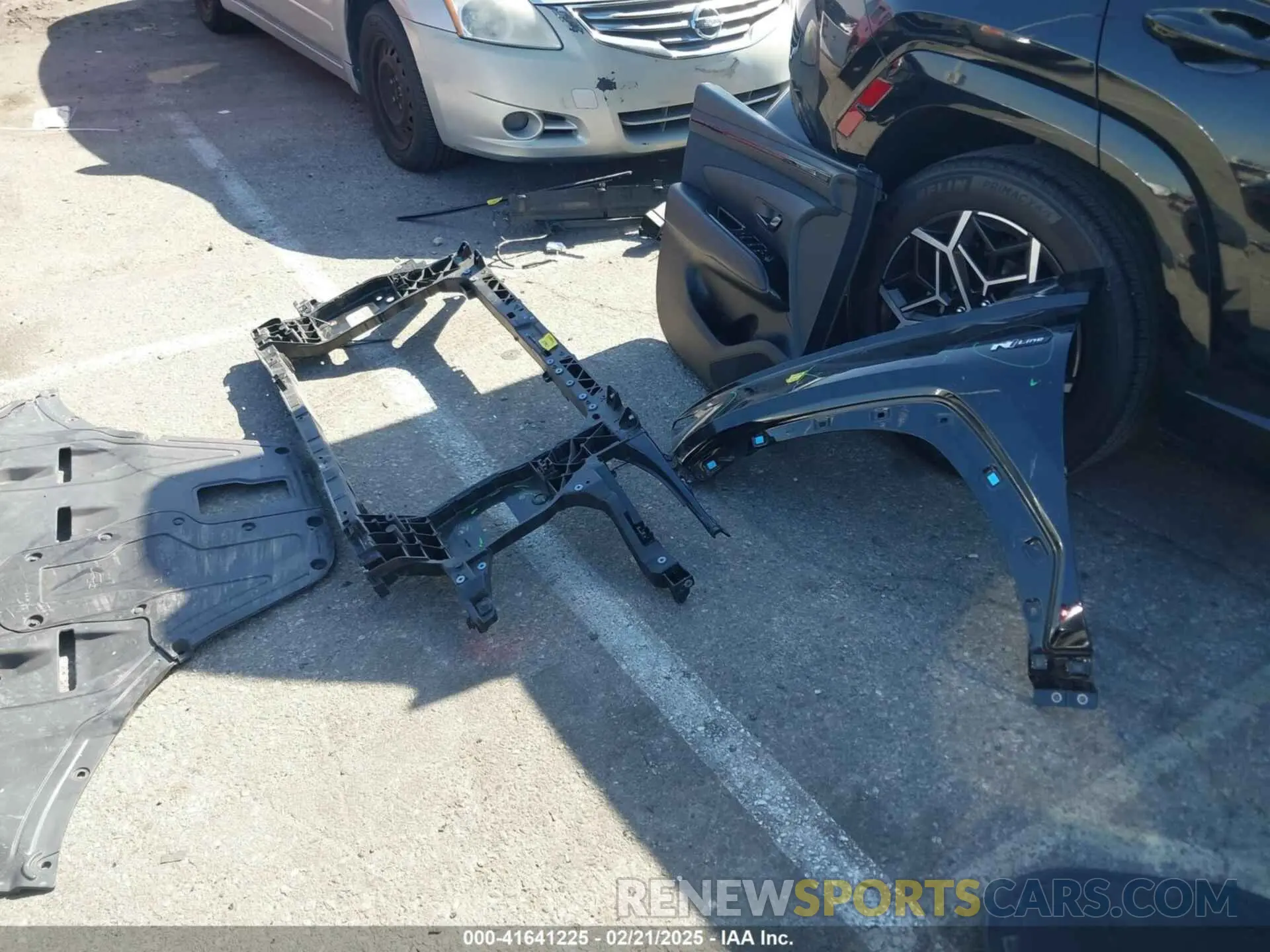 18 Photograph of a damaged car KM8JF3AE5NU122606 HYUNDAI TUCSON 2022