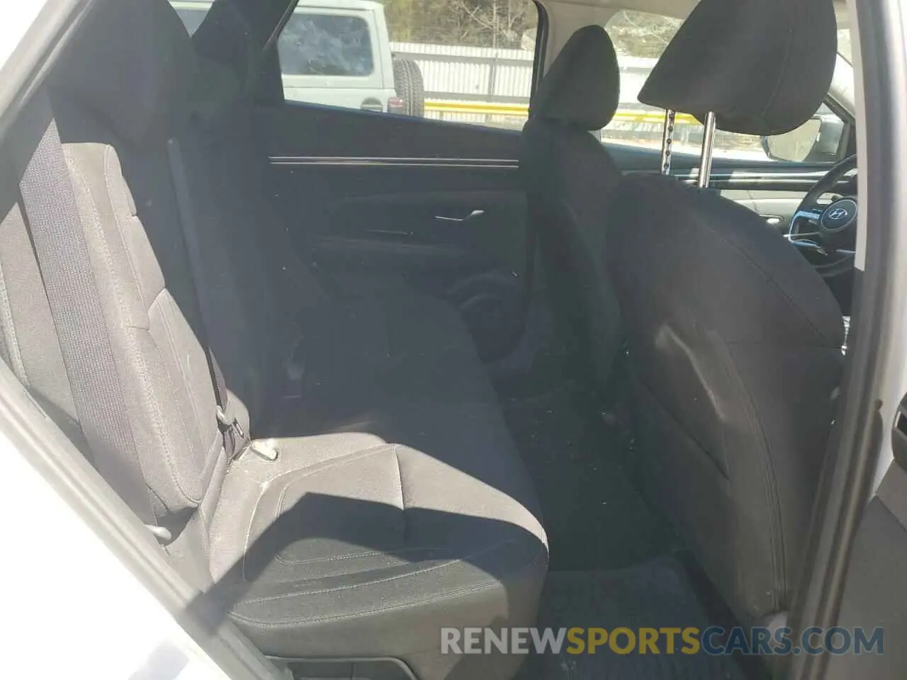 11 Photograph of a damaged car KM8JFCA11NU020782 HYUNDAI TUCSON 2022