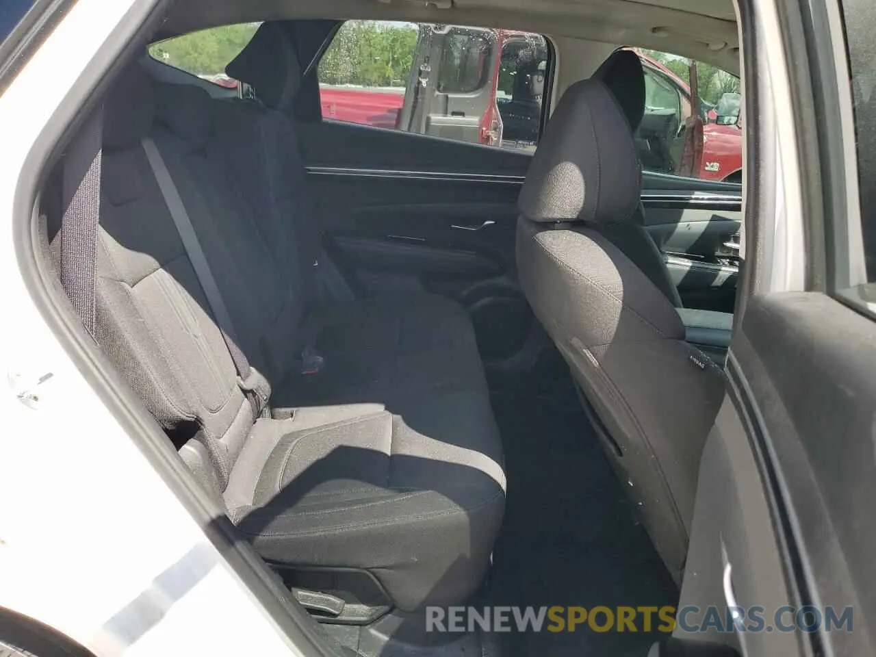 10 Photograph of a damaged car KM8JFCA12NU073880 HYUNDAI TUCSON 2022