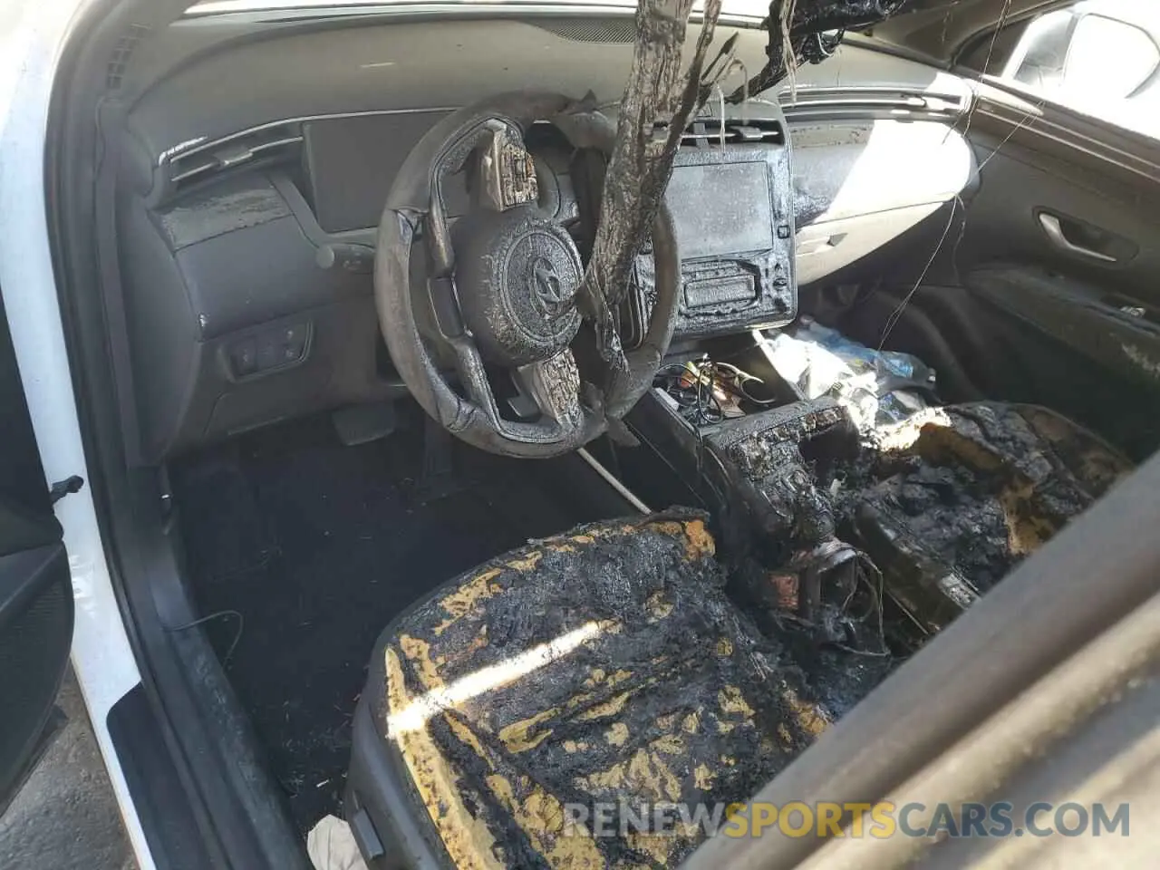 8 Photograph of a damaged car KM8JFCA14NU034238 HYUNDAI TUCSON 2022