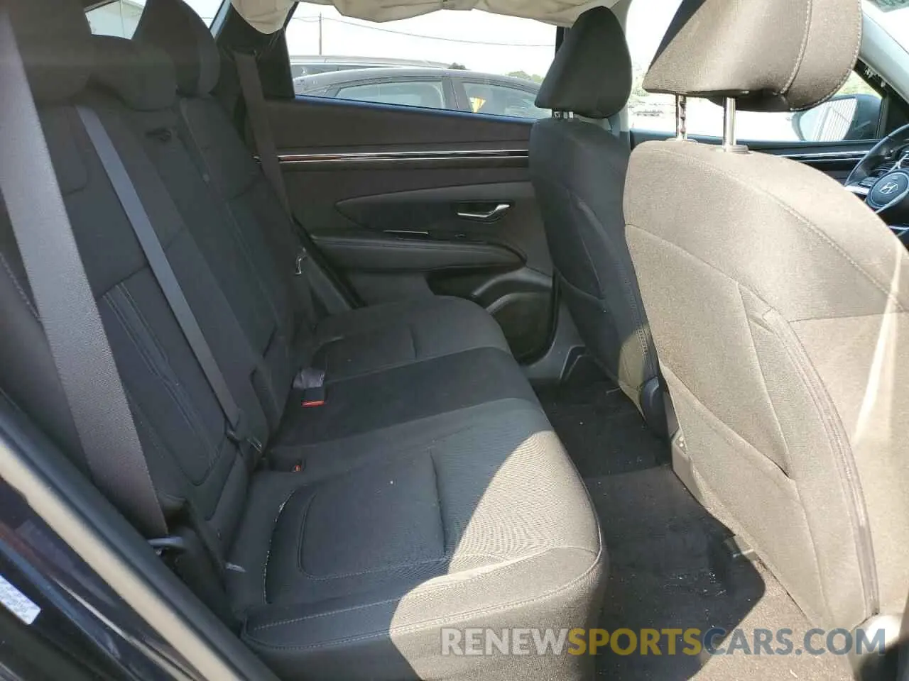 11 Photograph of a damaged car KM8JFCA14NU057423 HYUNDAI TUCSON 2022