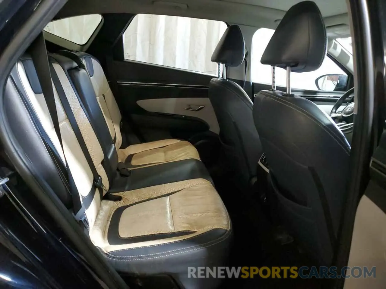 11 Photograph of a damaged car KM8JFCA16NU054118 HYUNDAI TUCSON 2022