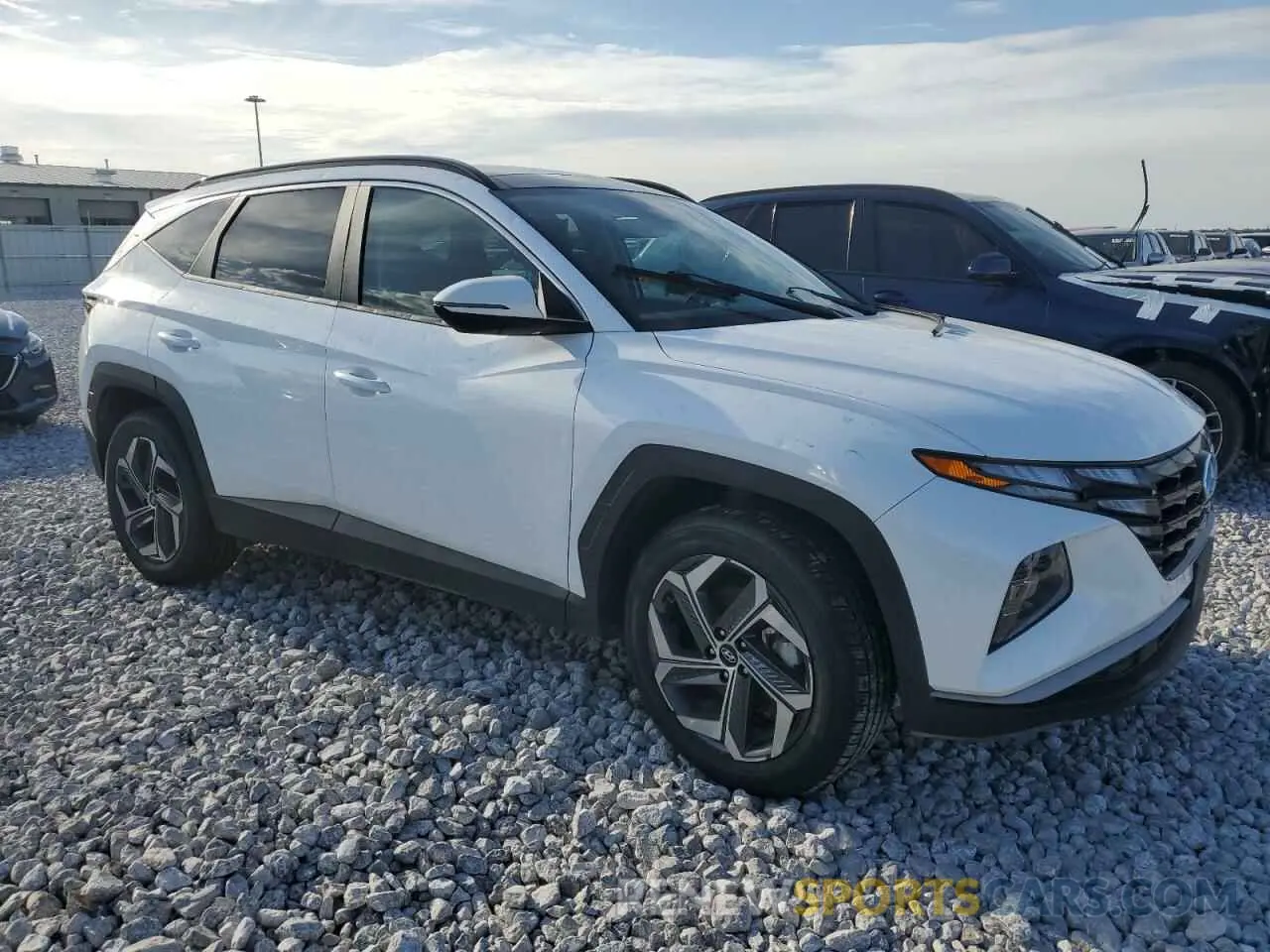 4 Photograph of a damaged car KM8JFCA17NU012055 HYUNDAI TUCSON 2022