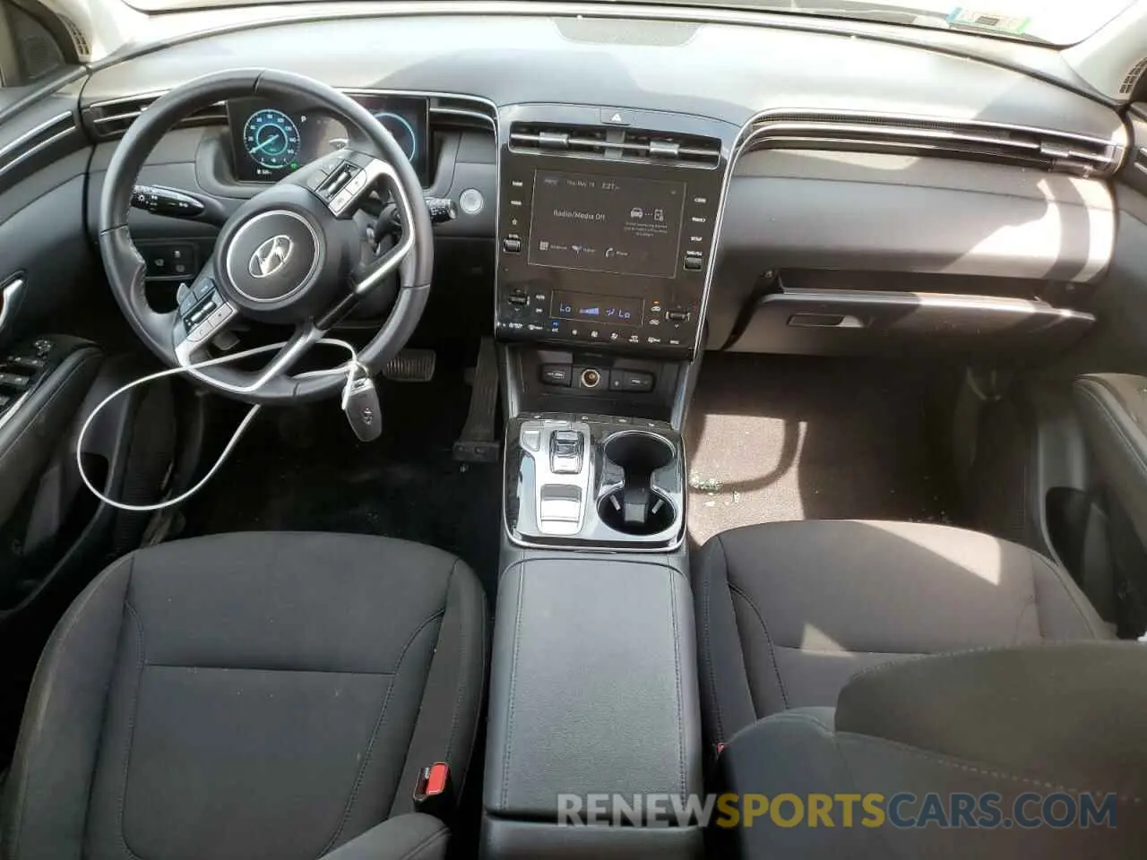 8 Photograph of a damaged car KM8JFCA1XNU068779 HYUNDAI TUCSON 2022