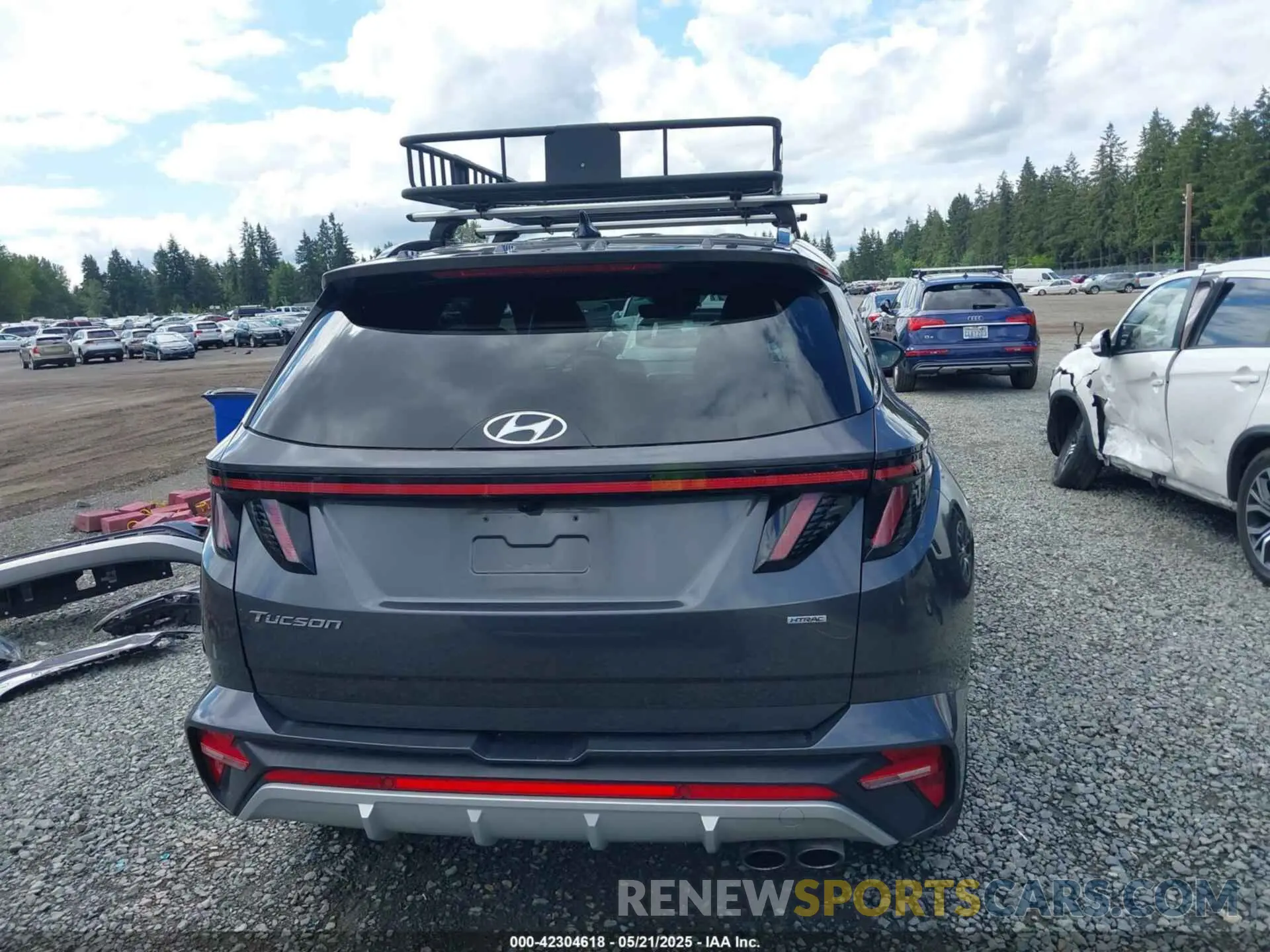 17 Photograph of a damaged car KM8JFCAE9NU128456 HYUNDAI TUCSON 2022