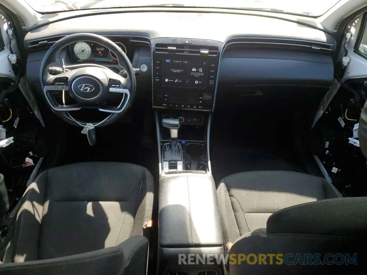 8 Photograph of a damaged car KM8JFCAEXNU110757 HYUNDAI TUCSON 2022