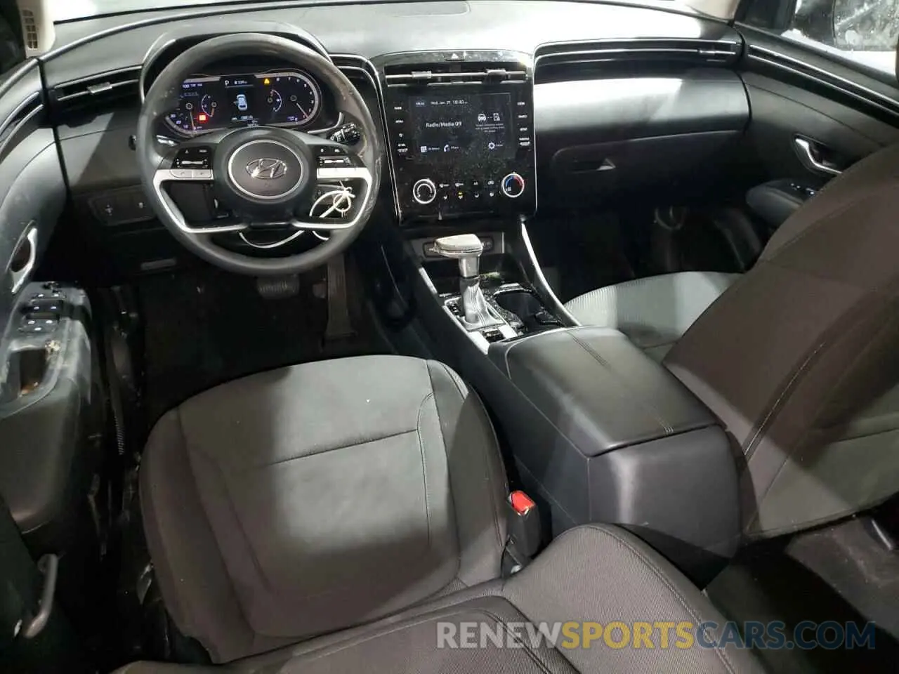 8 Photograph of a damaged car 5NMJA3AE0PH288433 HYUNDAI TUCSON 2023