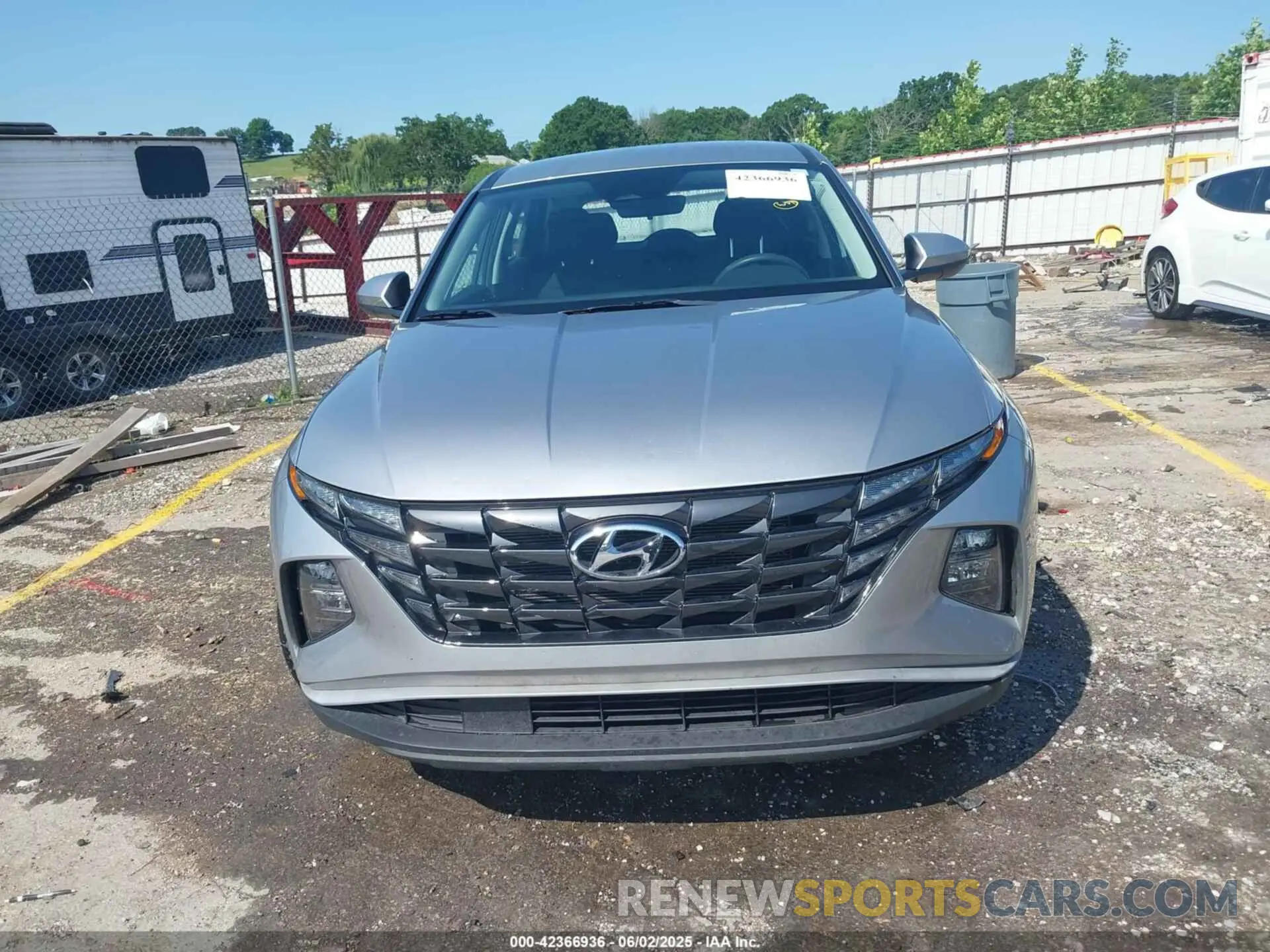 12 Photograph of a damaged car 5NMJA3AE9PH251641 HYUNDAI TUCSON 2023