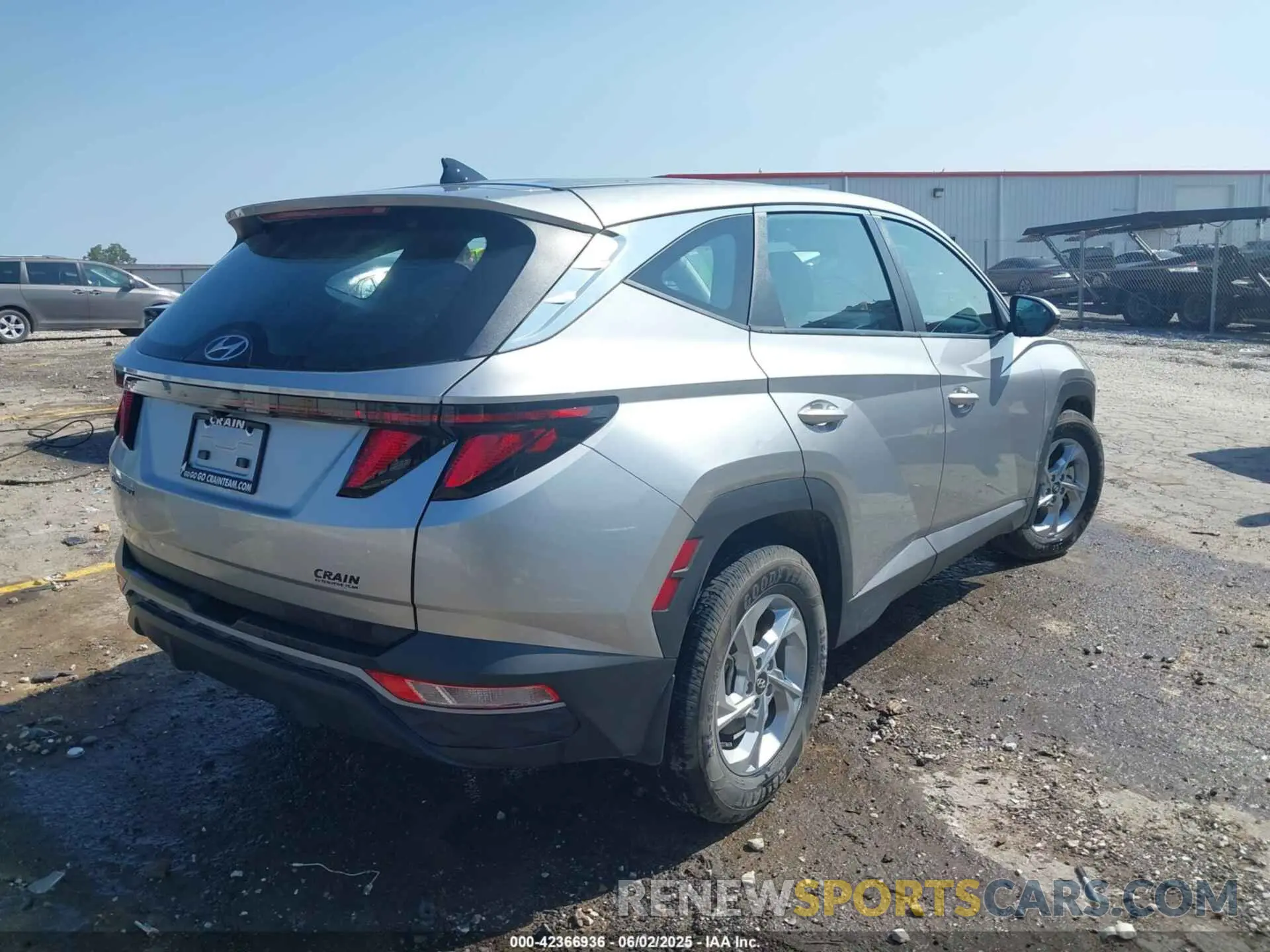 4 Photograph of a damaged car 5NMJA3AE9PH251641 HYUNDAI TUCSON 2023