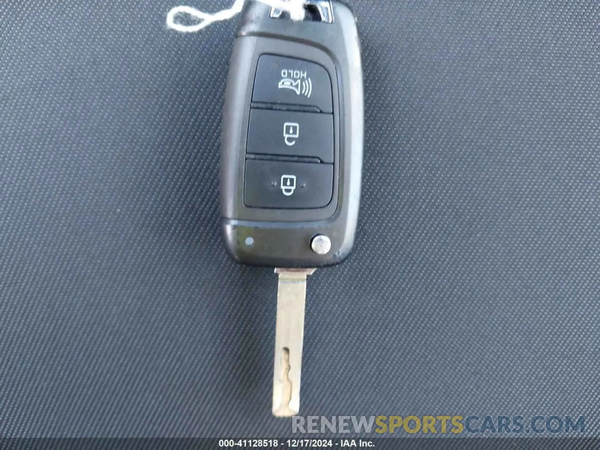 11 Photograph of a damaged car 5NMJACAE5PH235808 HYUNDAI TUCSON 2023