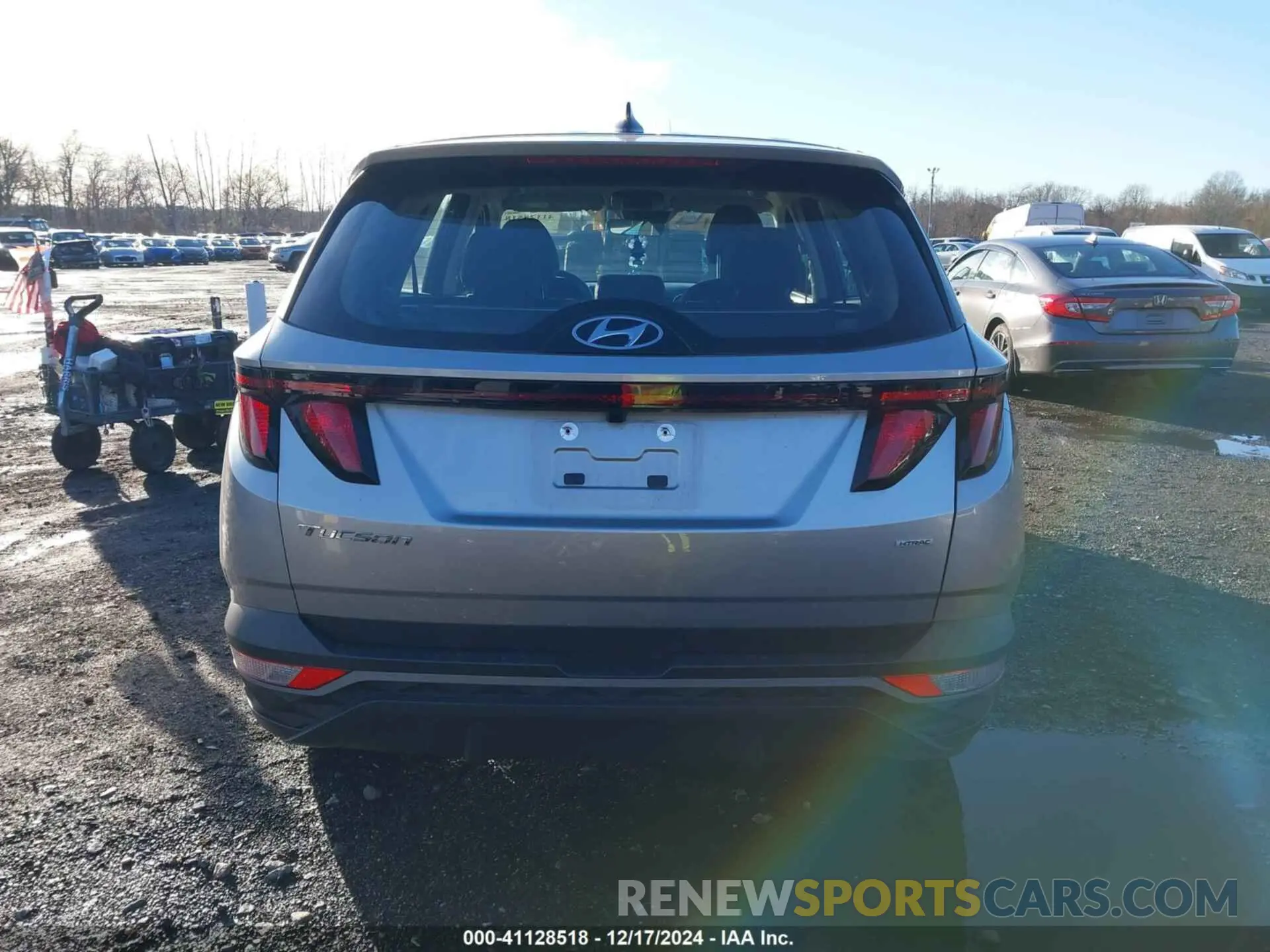 16 Photograph of a damaged car 5NMJACAE5PH235808 HYUNDAI TUCSON 2023