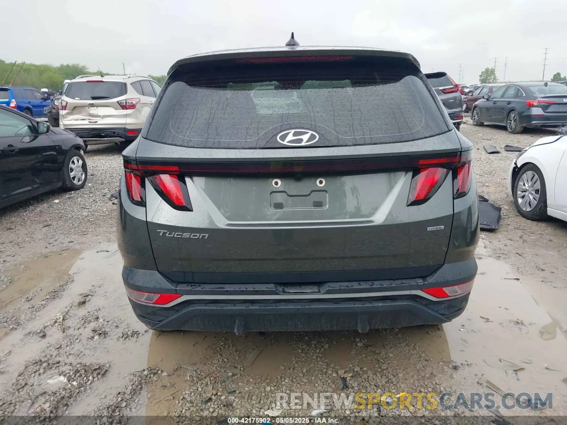 16 Photograph of a damaged car 5NMJACAE6PH176834 HYUNDAI TUCSON 2023