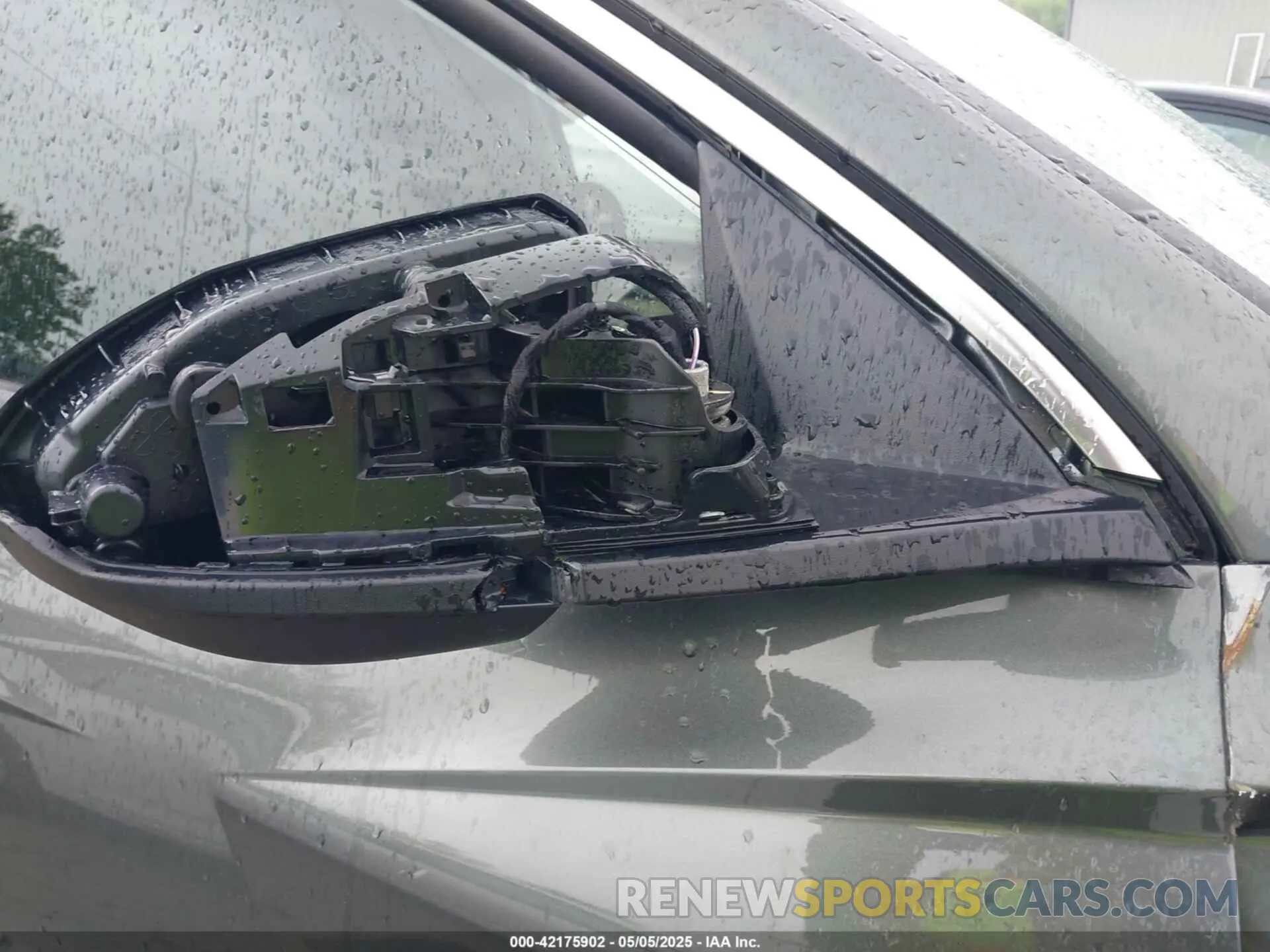 18 Photograph of a damaged car 5NMJACAE6PH176834 HYUNDAI TUCSON 2023