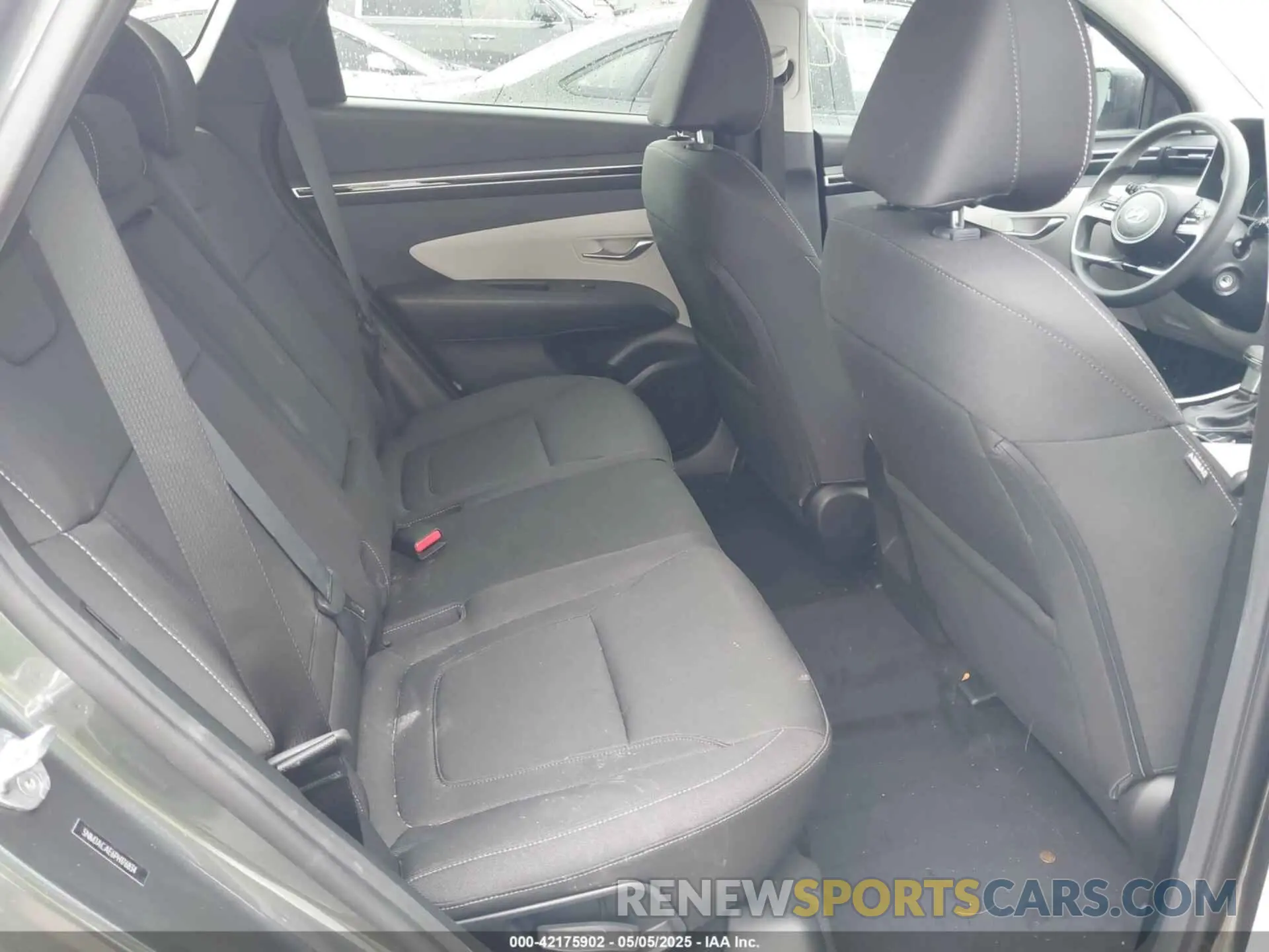8 Photograph of a damaged car 5NMJACAE6PH176834 HYUNDAI TUCSON 2023