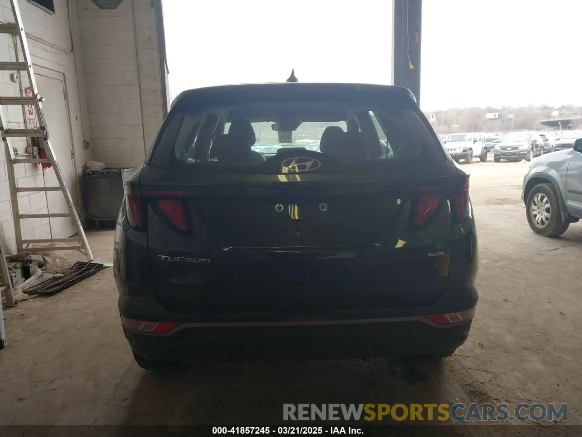 16 Photograph of a damaged car 5NMJACAE7PH247717 HYUNDAI TUCSON 2023
