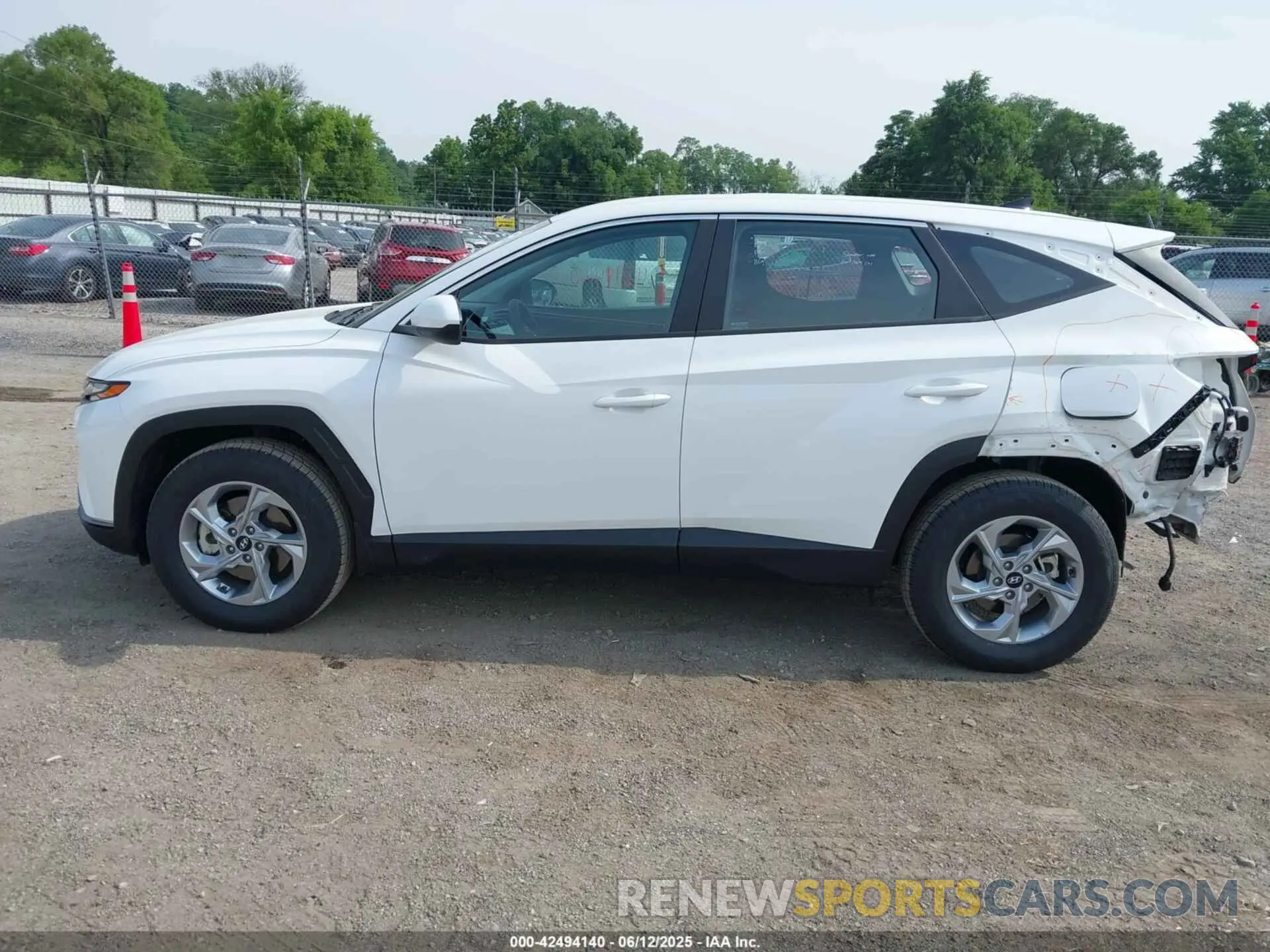 14 Photograph of a damaged car 5NMJACAE7PH249970 HYUNDAI TUCSON 2023