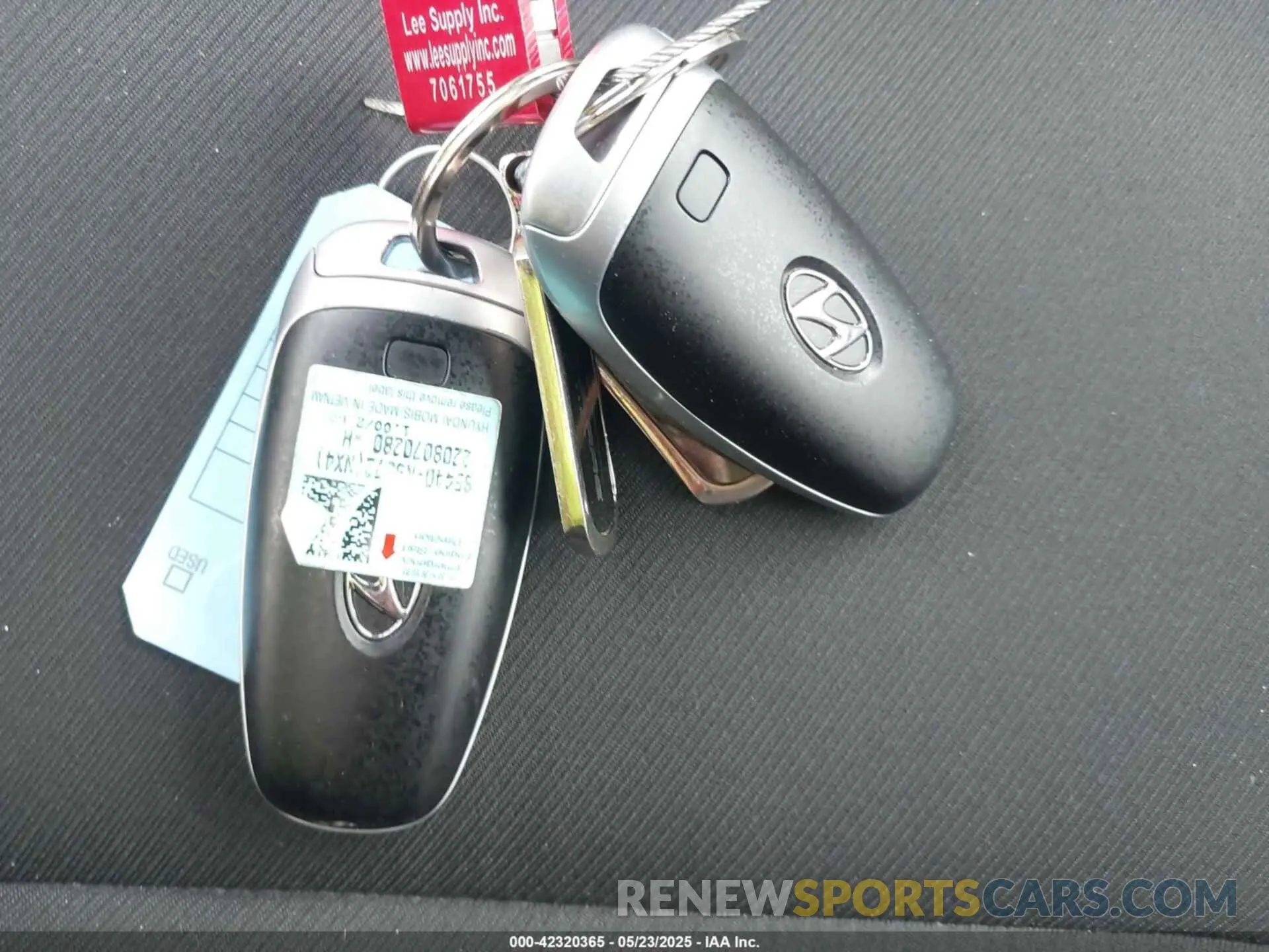 11 Photograph of a damaged car 5NMJB3AE0PH186093 HYUNDAI TUCSON 2023