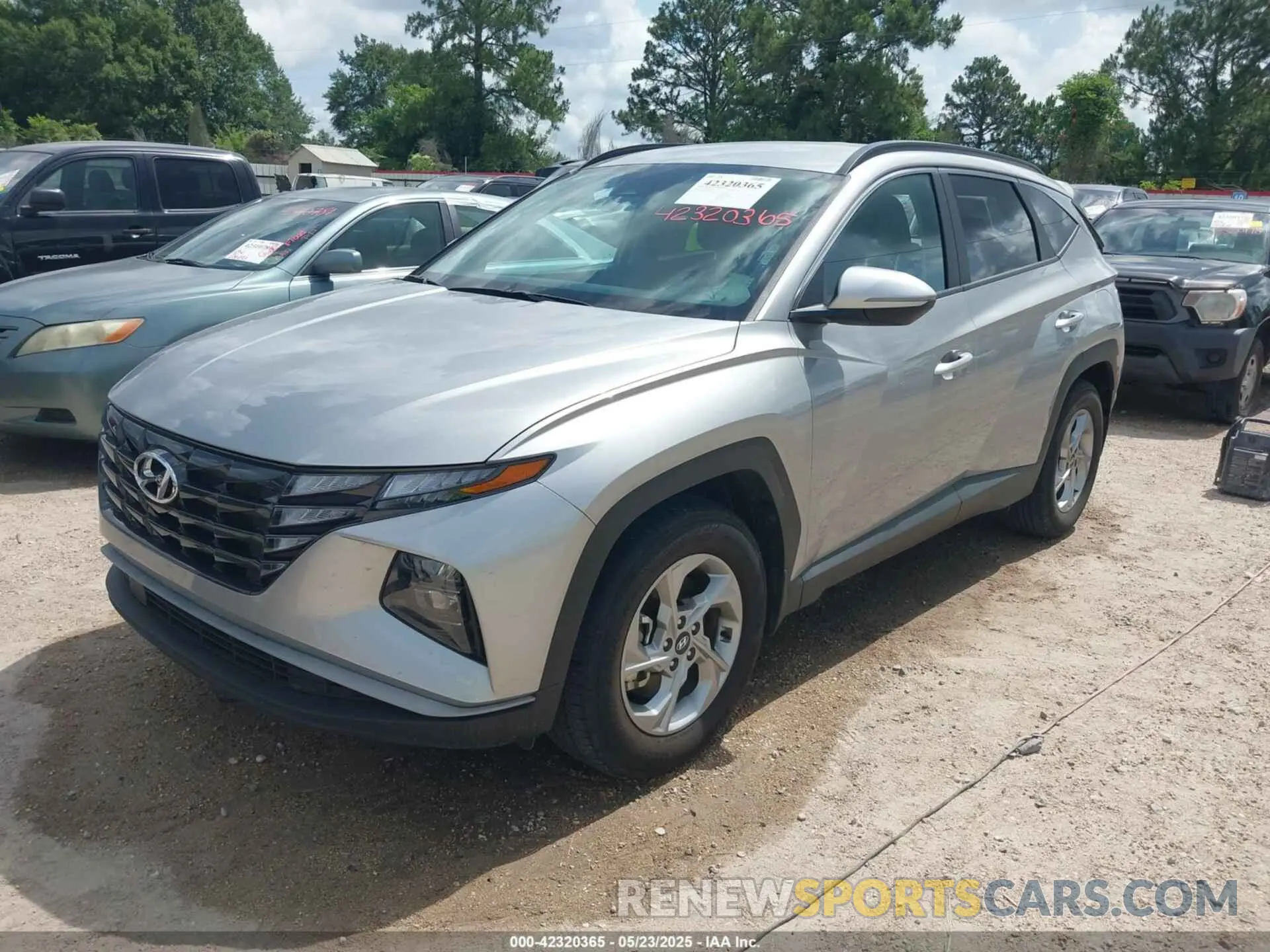 2 Photograph of a damaged car 5NMJB3AE0PH186093 HYUNDAI TUCSON 2023