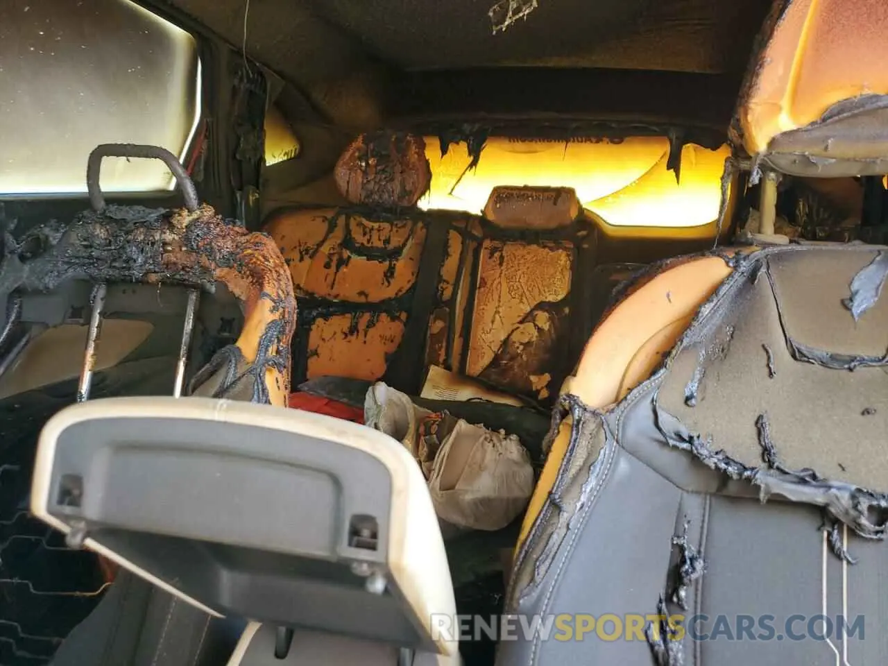 10 Photograph of a damaged car 5NMJB3AE2PH221412 HYUNDAI TUCSON 2023