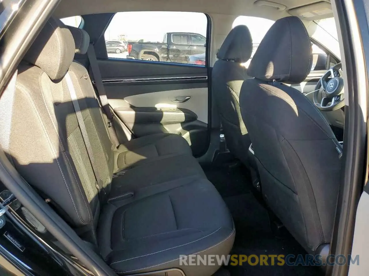 11 Photograph of a damaged car 5NMJB3AE2PH239537 HYUNDAI TUCSON 2023