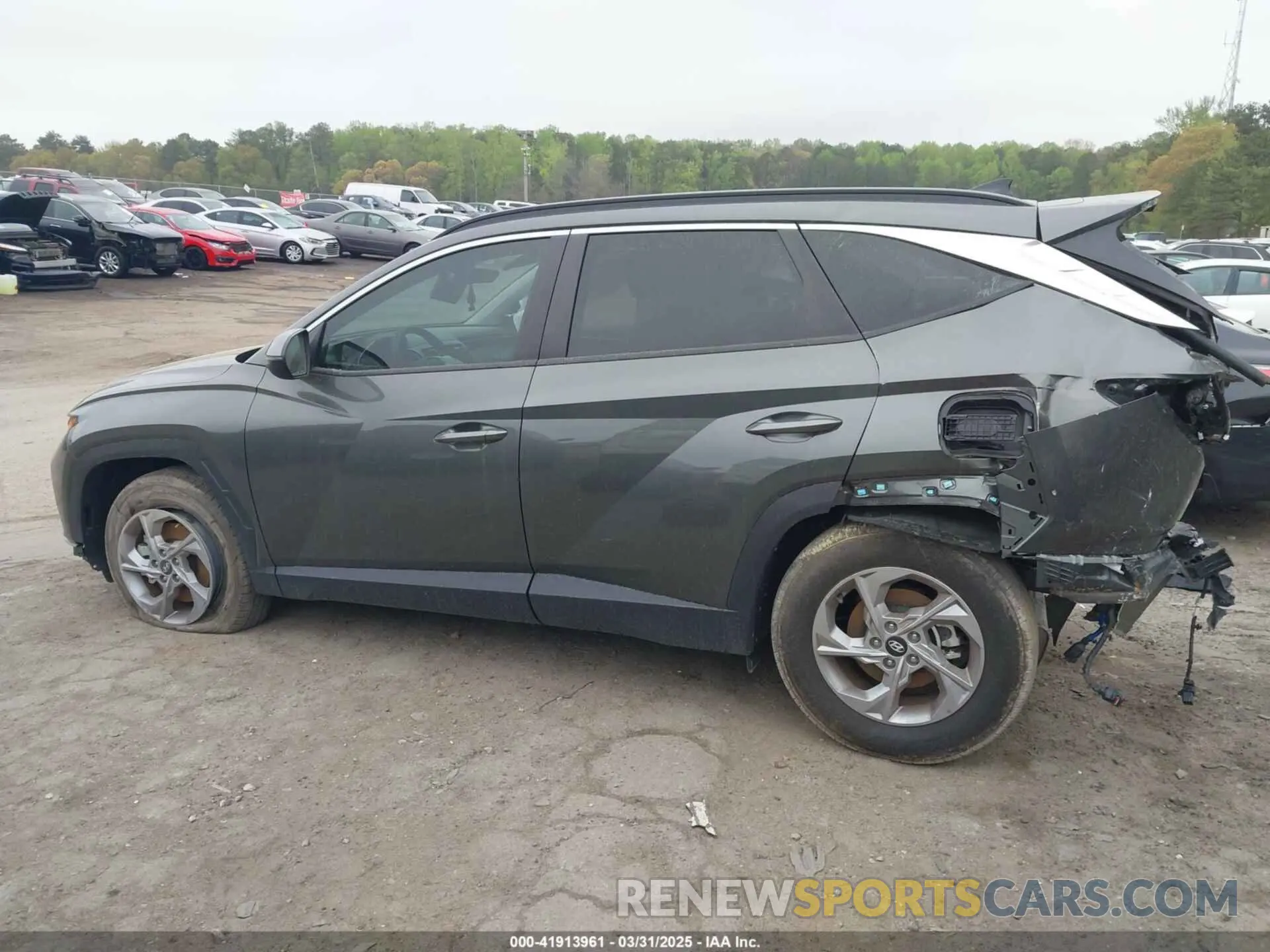 14 Photograph of a damaged car 5NMJB3AE3PH244441 HYUNDAI TUCSON 2023