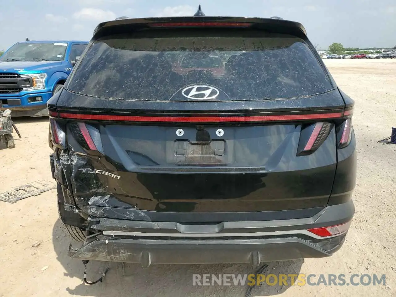 6 Photograph of a damaged car 5NMJB3AE4PH195346 HYUNDAI TUCSON 2023