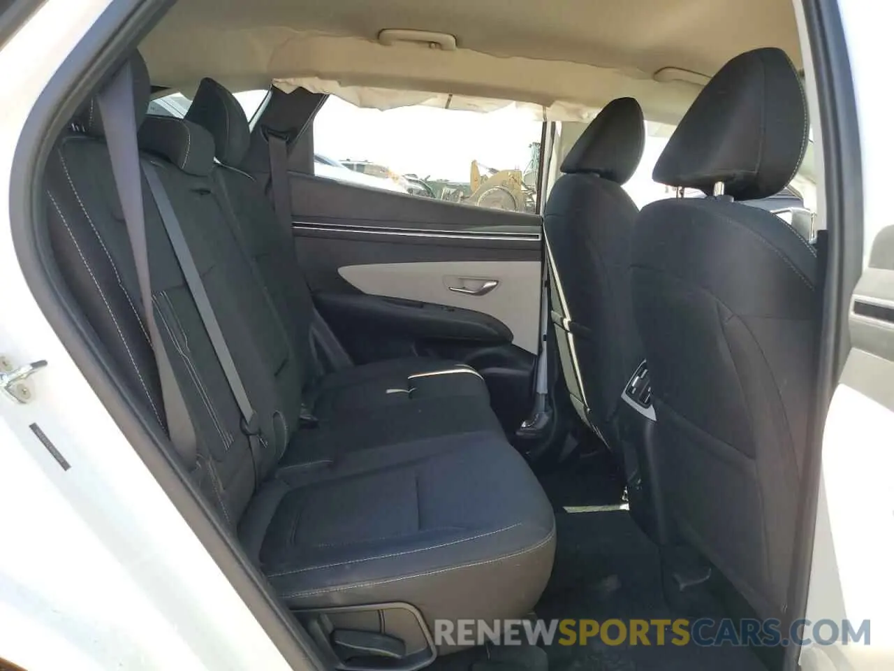 11 Photograph of a damaged car 5NMJB3AE4PH225414 HYUNDAI TUCSON 2023