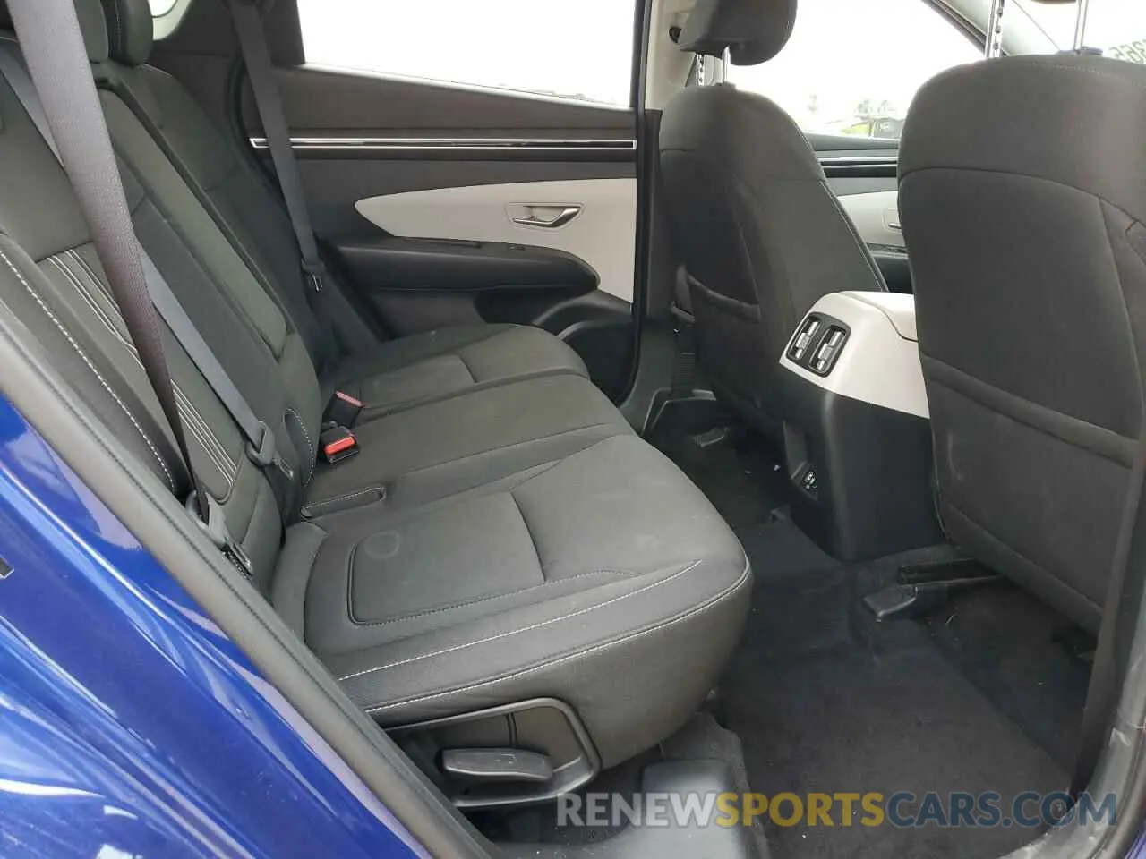 11 Photograph of a damaged car 5NMJB3AE4PH274872 HYUNDAI TUCSON 2023