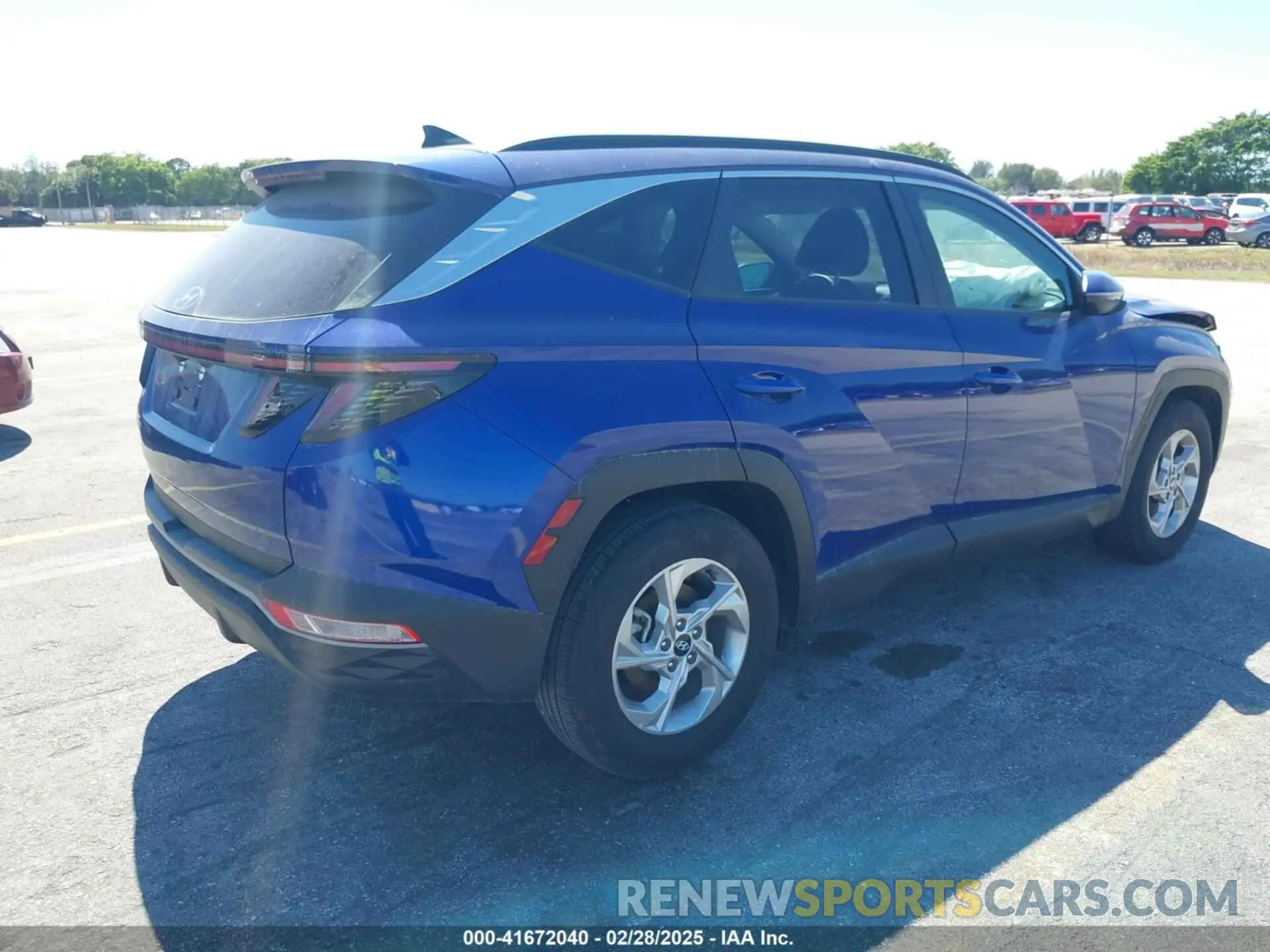 4 Photograph of a damaged car 5NMJB3AE5PH242819 HYUNDAI TUCSON 2023