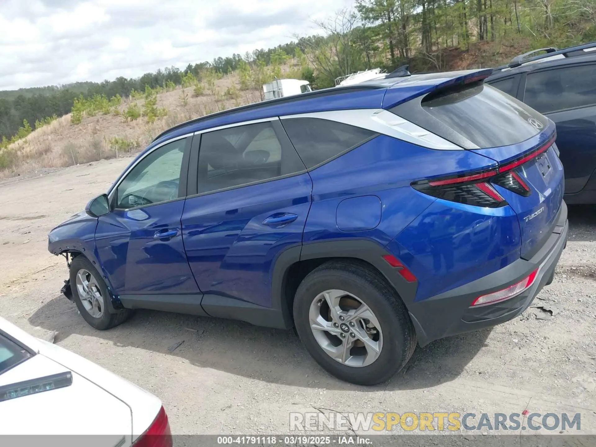 14 Photograph of a damaged car 5NMJB3AE5PH244408 HYUNDAI TUCSON 2023