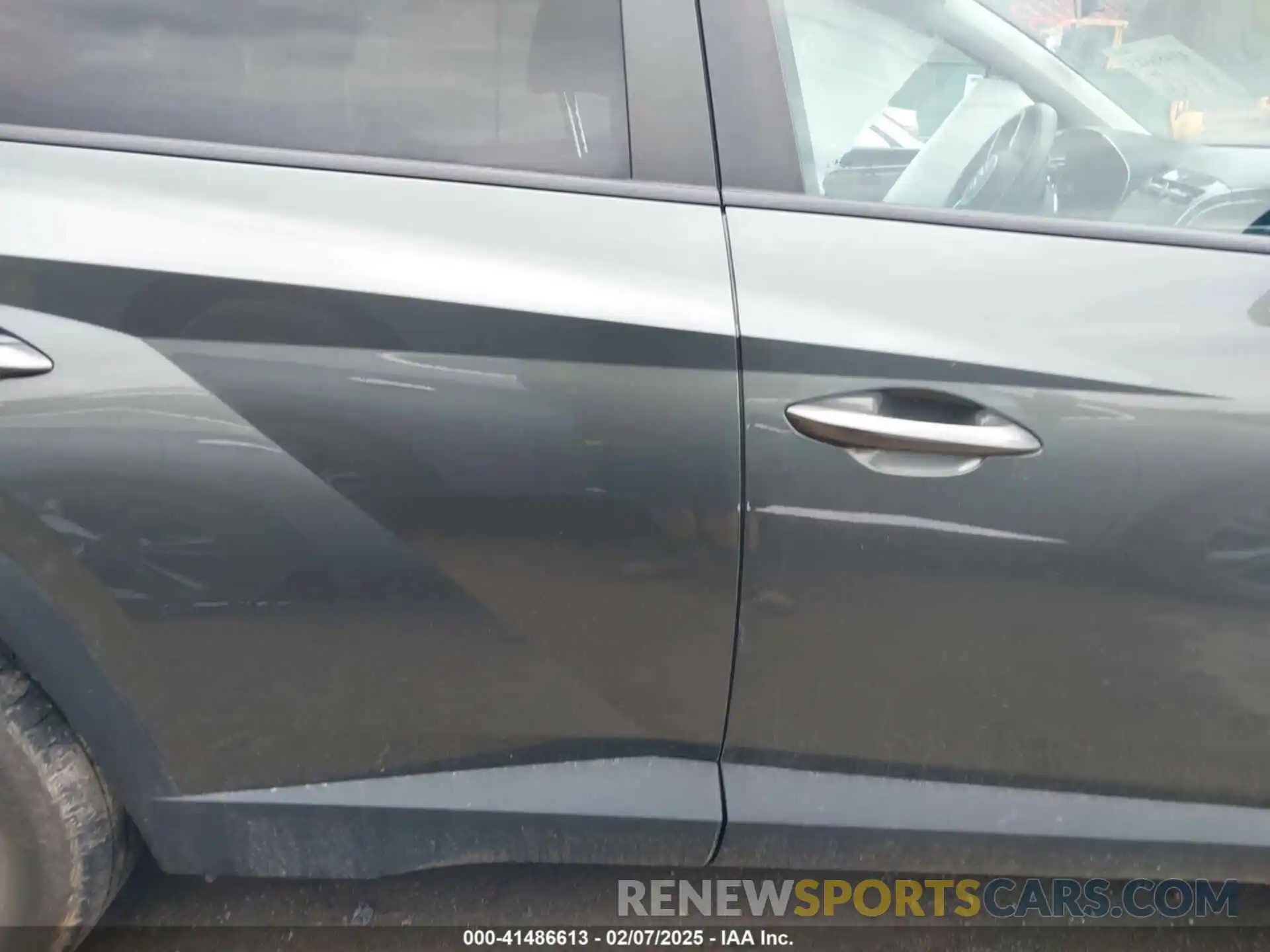 13 Photograph of a damaged car 5NMJB3AE5PH271480 HYUNDAI TUCSON 2023