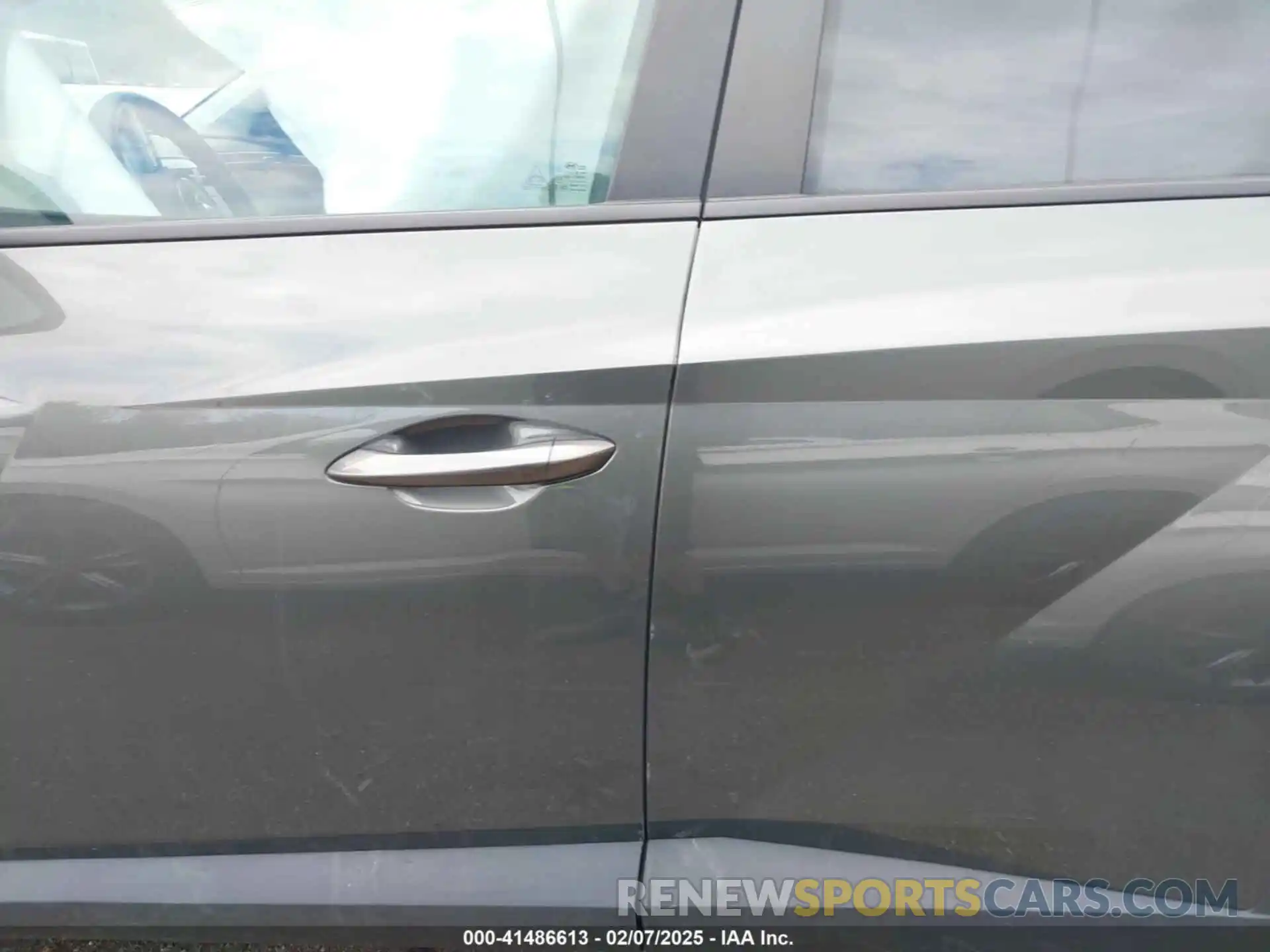 14 Photograph of a damaged car 5NMJB3AE5PH271480 HYUNDAI TUCSON 2023