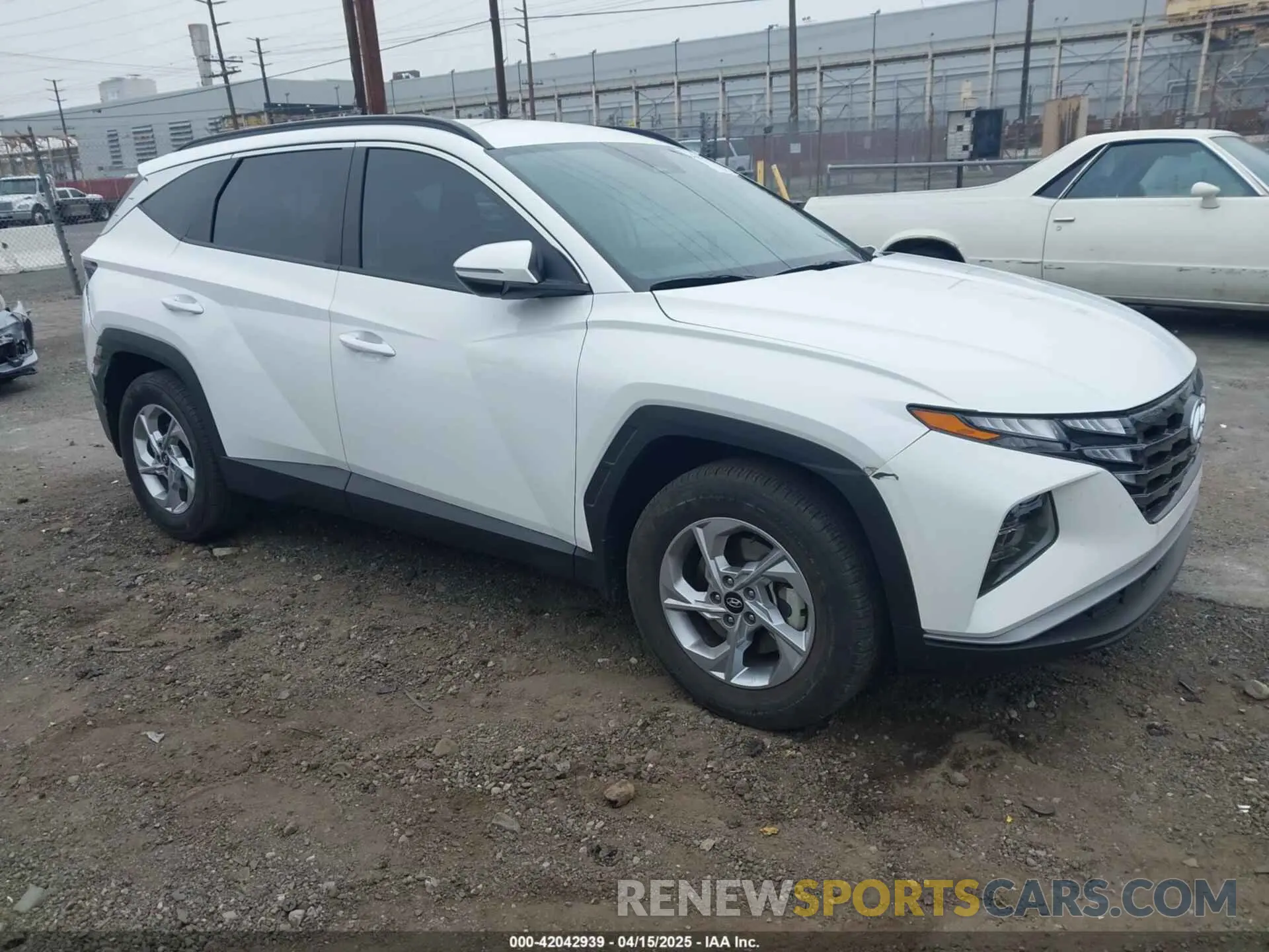 1 Photograph of a damaged car 5NMJB3AE6PH198295 HYUNDAI TUCSON 2023