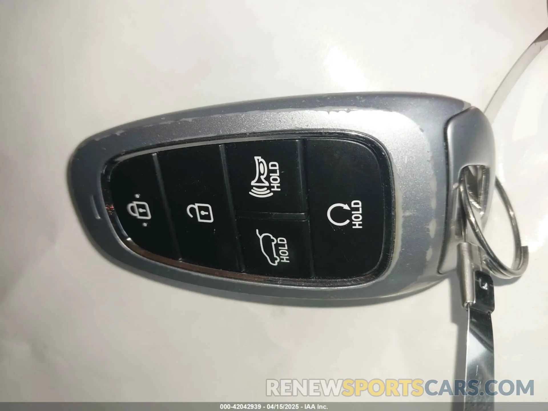 11 Photograph of a damaged car 5NMJB3AE6PH198295 HYUNDAI TUCSON 2023