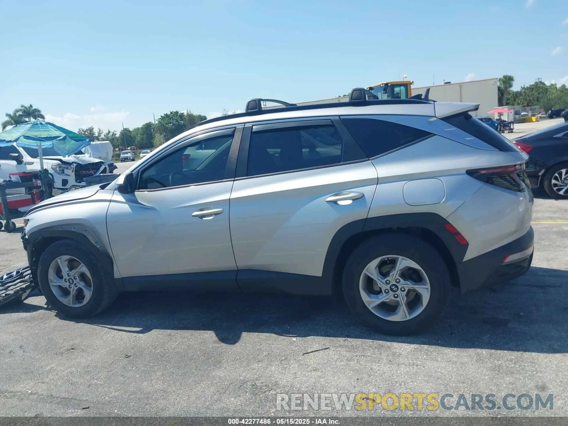 14 Photograph of a damaged car 5NMJB3AE6PH218612 HYUNDAI TUCSON 2023