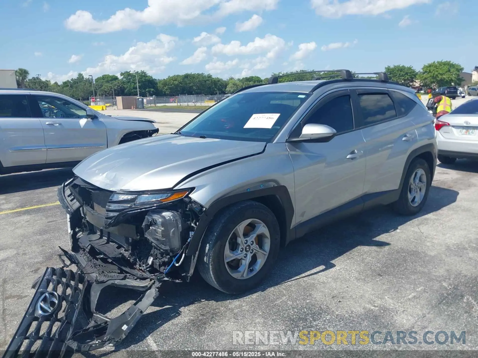 2 Photograph of a damaged car 5NMJB3AE6PH218612 HYUNDAI TUCSON 2023