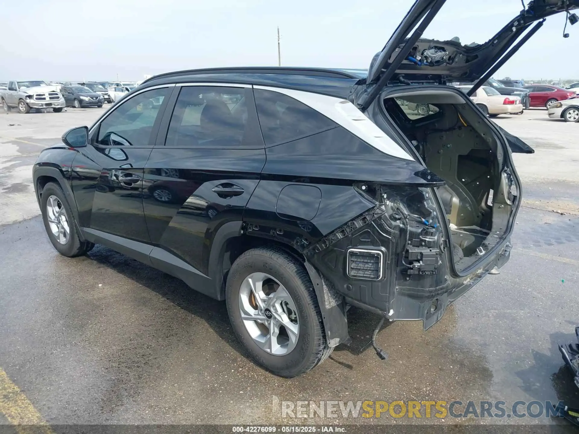 3 Photograph of a damaged car 5NMJB3AE7PH167539 HYUNDAI TUCSON 2023