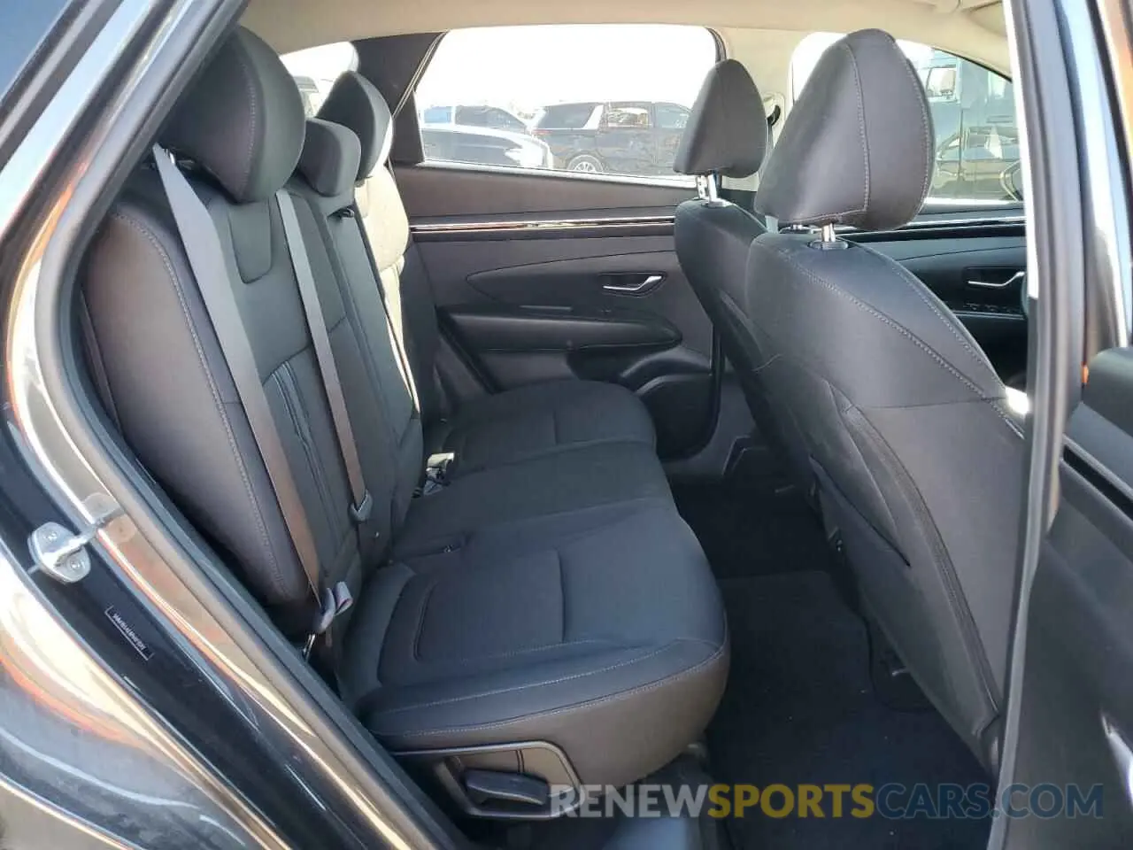 11 Photograph of a damaged car 5NMJB3AE8PH173592 HYUNDAI TUCSON 2023