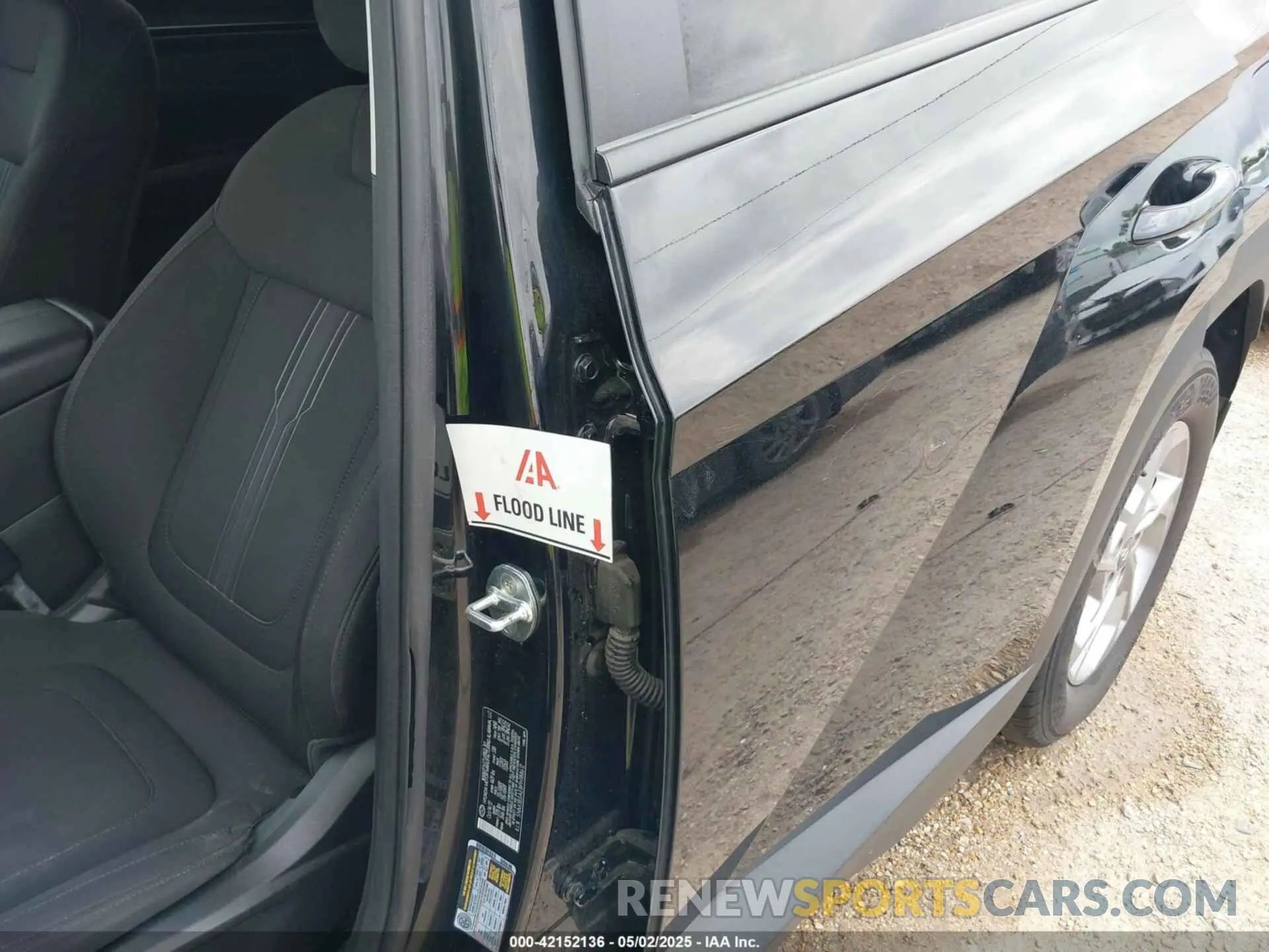 6 Photograph of a damaged car 5NMJB3AE8PH188612 HYUNDAI TUCSON 2023