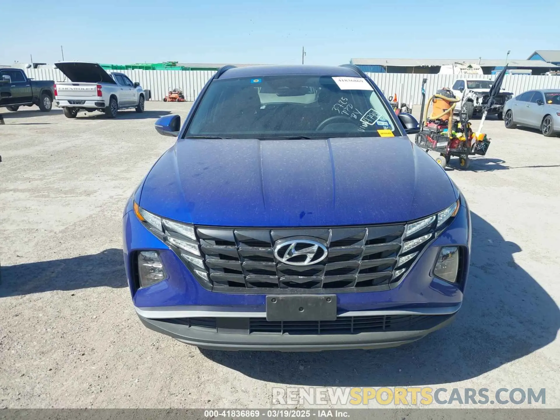 12 Photograph of a damaged car 5NMJB3AE9PH184794 HYUNDAI TUCSON 2023
