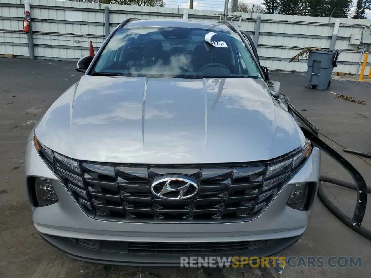 5 Photograph of a damaged car 5NMJB3AE9PH221472 HYUNDAI TUCSON 2023