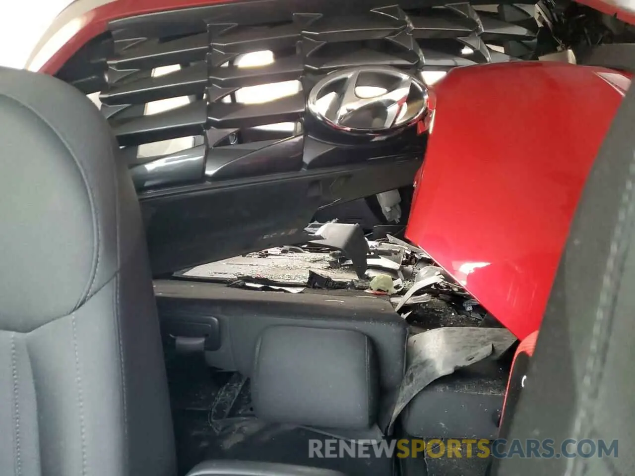 10 Photograph of a damaged car 5NMJB3AE9PH221519 HYUNDAI TUCSON 2023